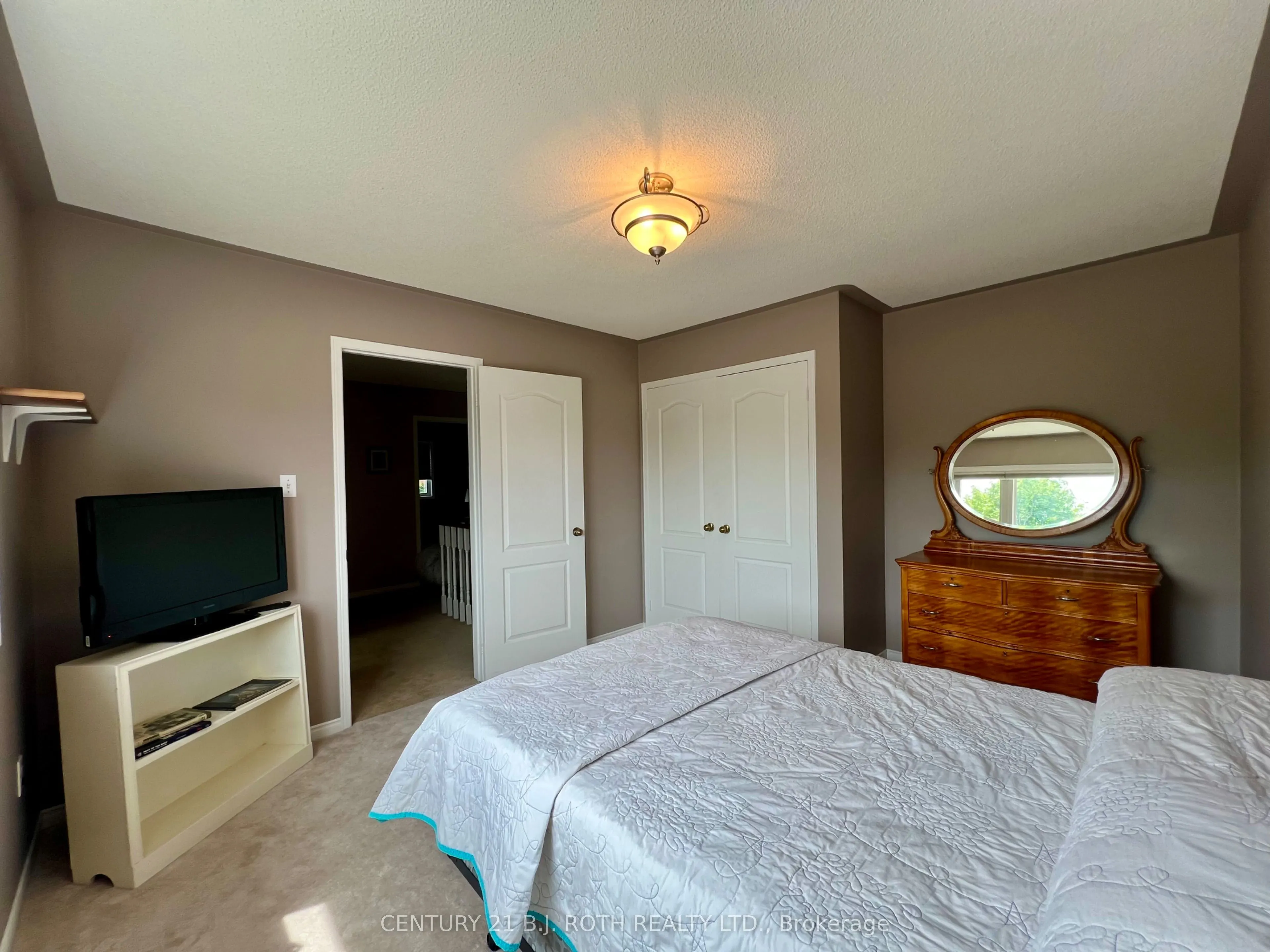 47 Looker Drive