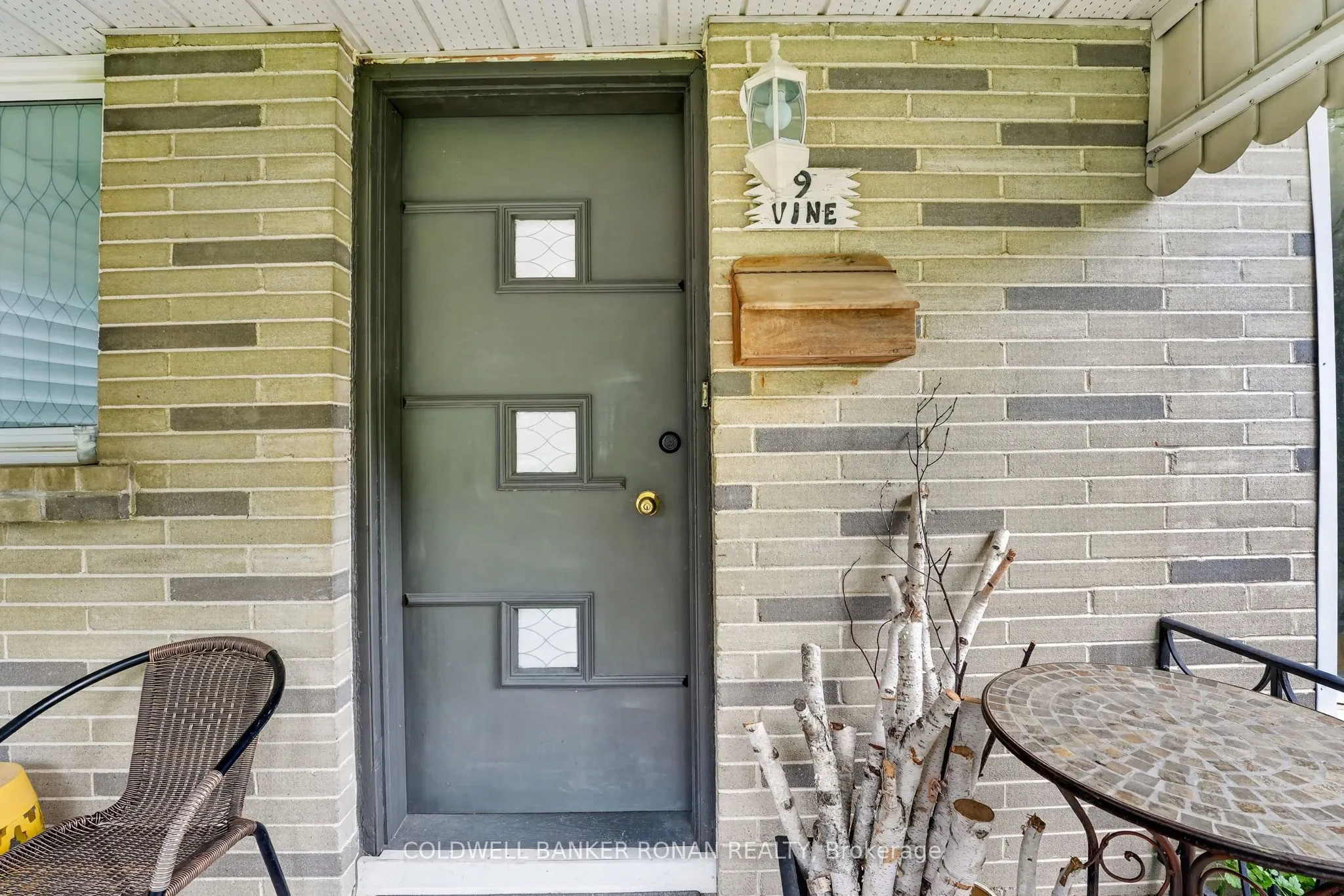 9 Vine Street