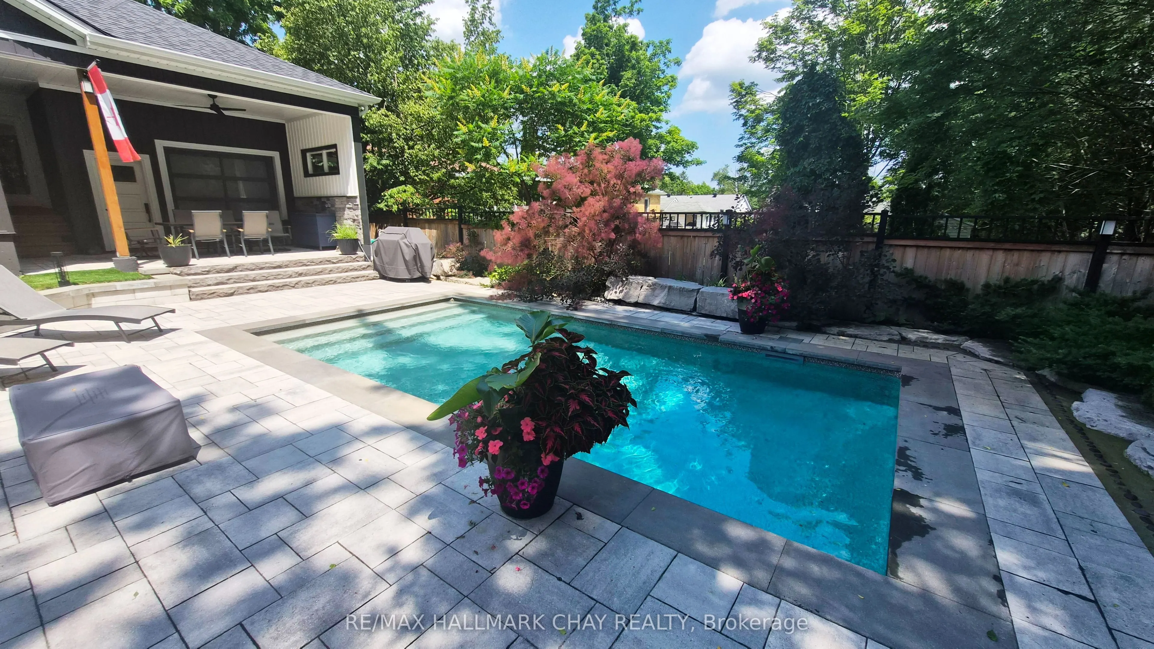 17 Bowman Avenue