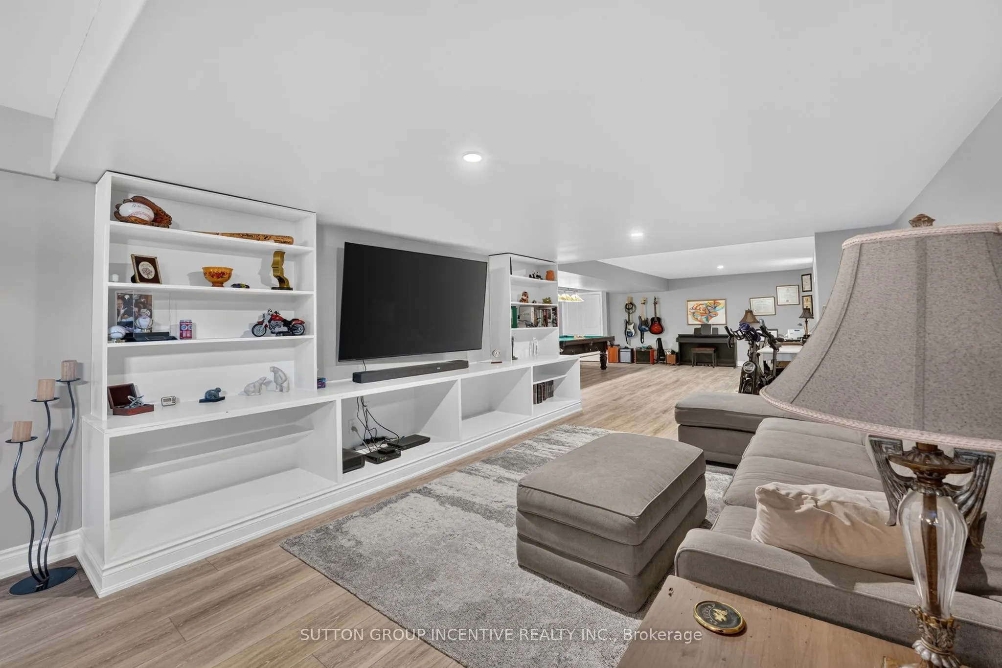 1 GALRICH Court