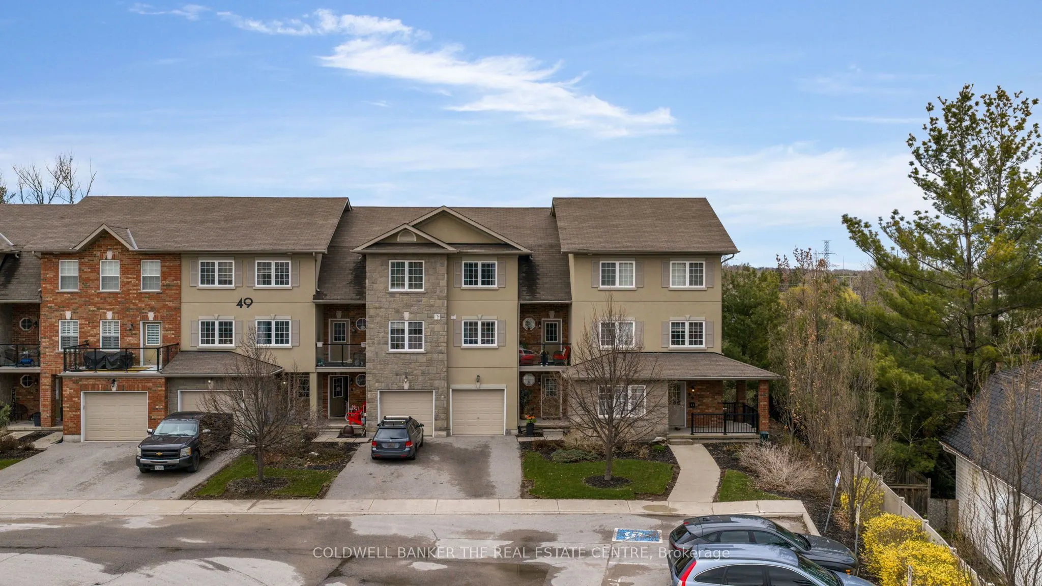 49 Ferndale Drive S #7