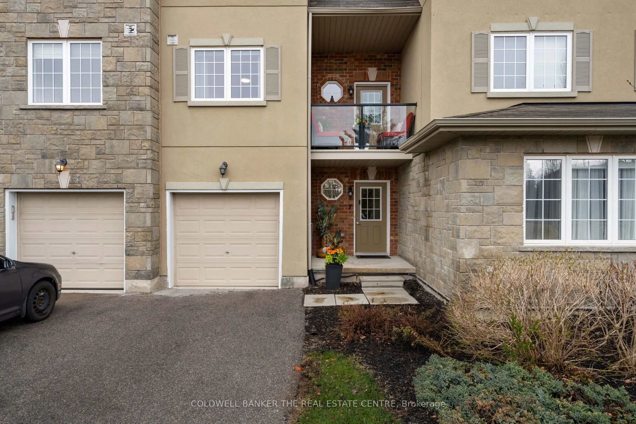 49 Ferndale Drive S #7