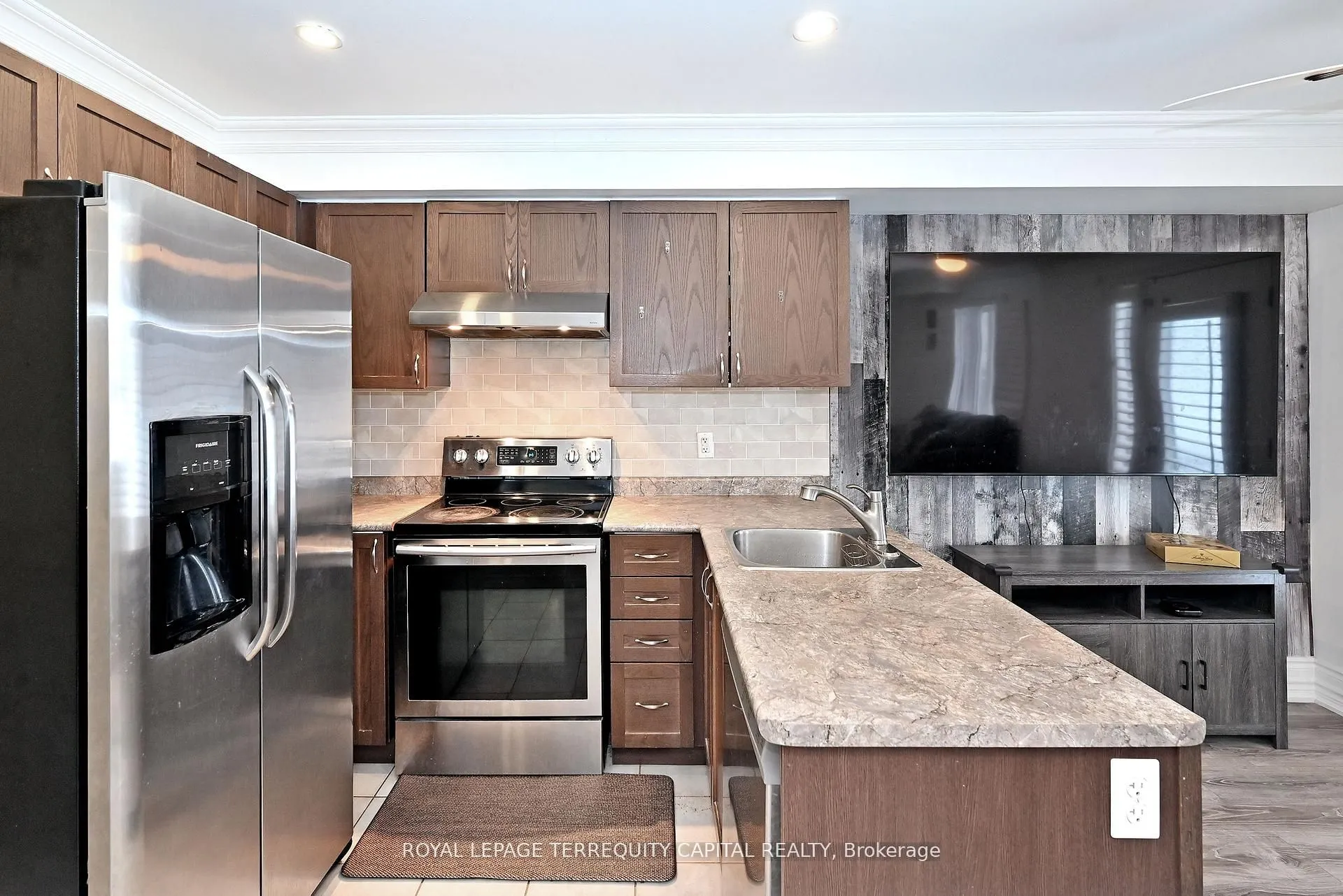 29 Madelaine Drive #6