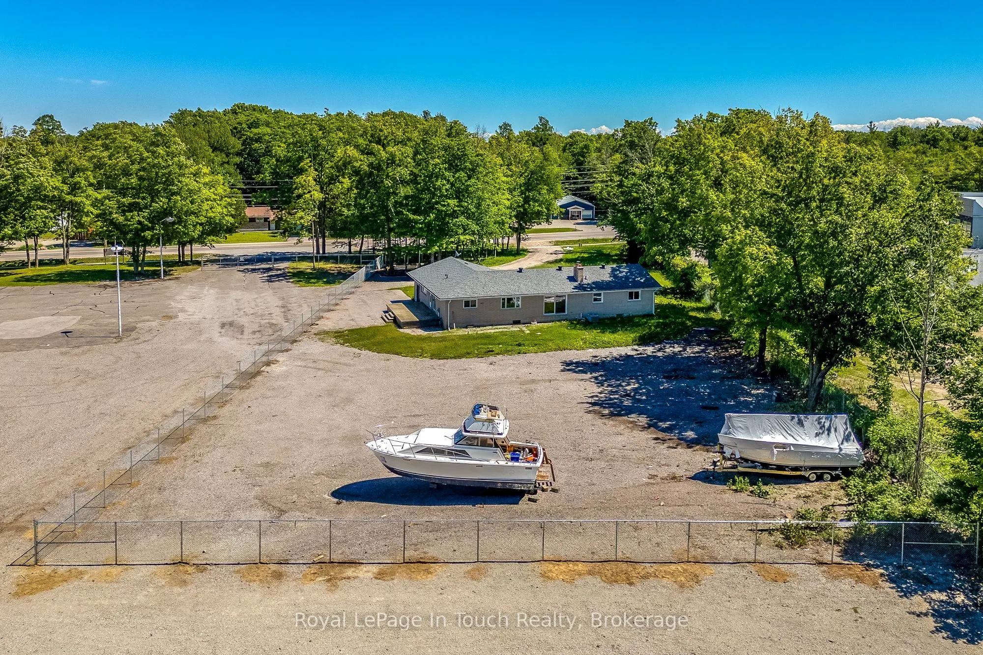 740 Balm Beach Road E