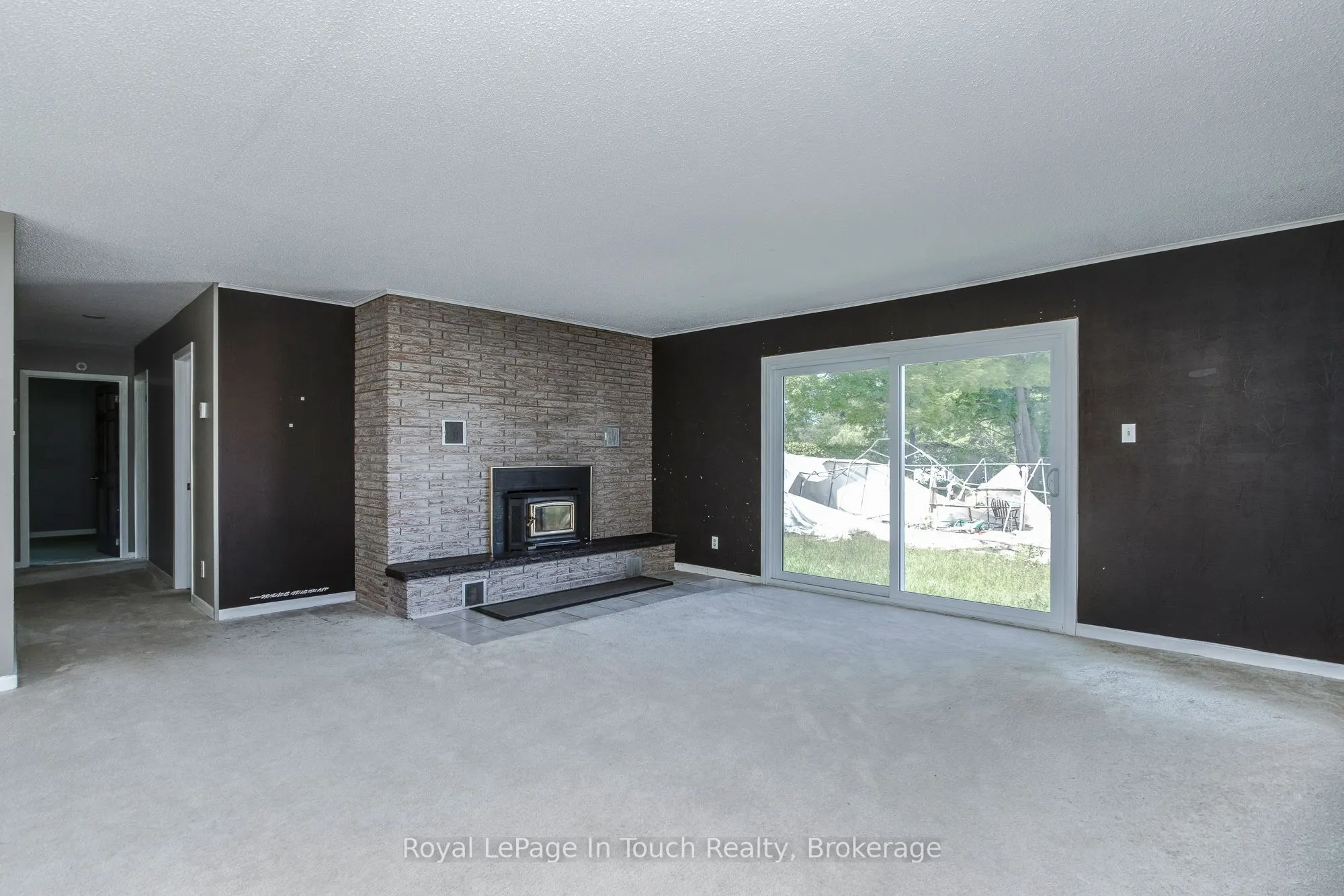 740 Balm Beach Road E