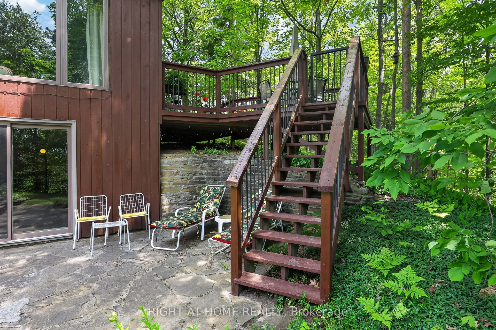 5 Pine Point