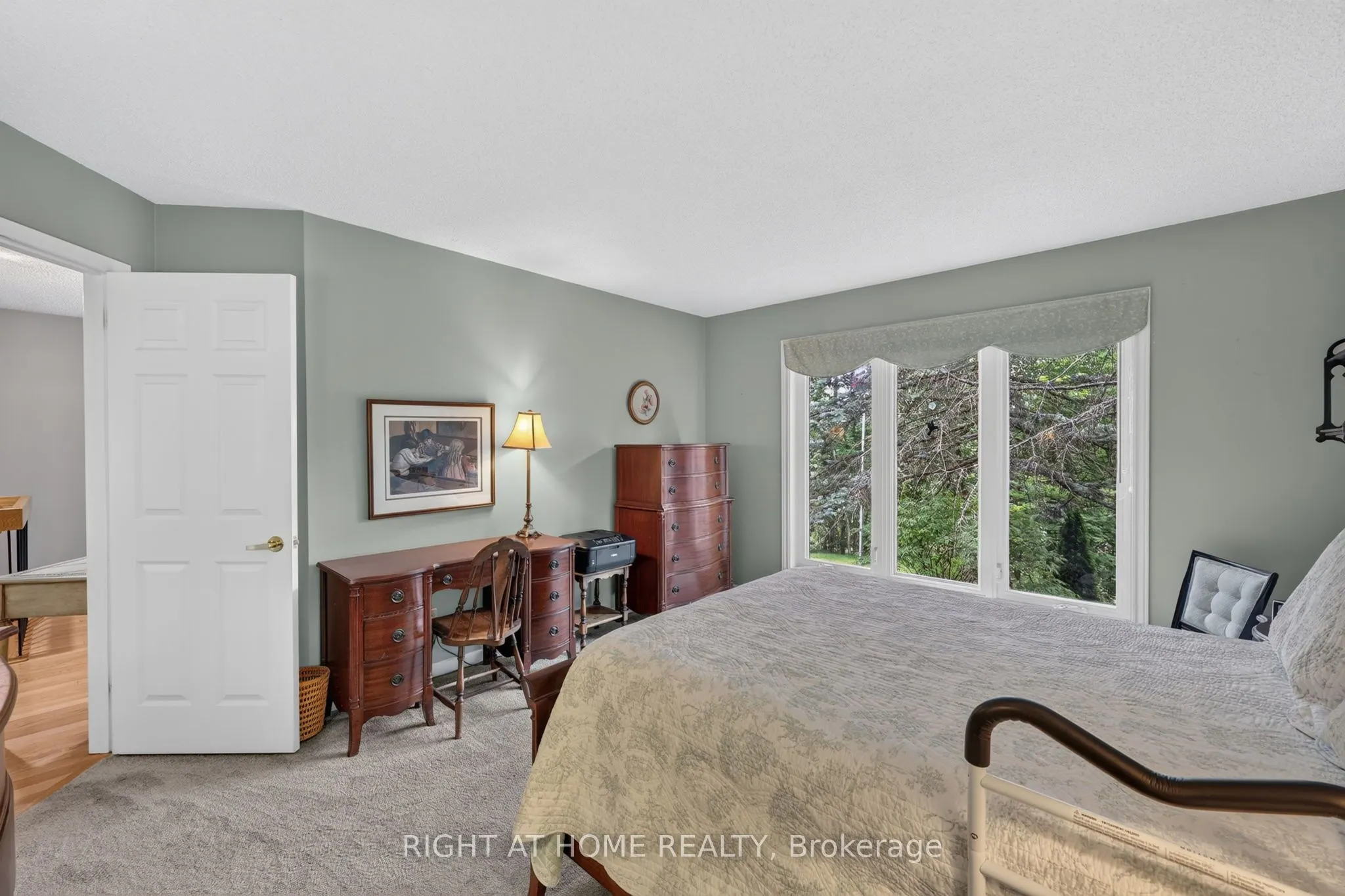 5 Pine Point