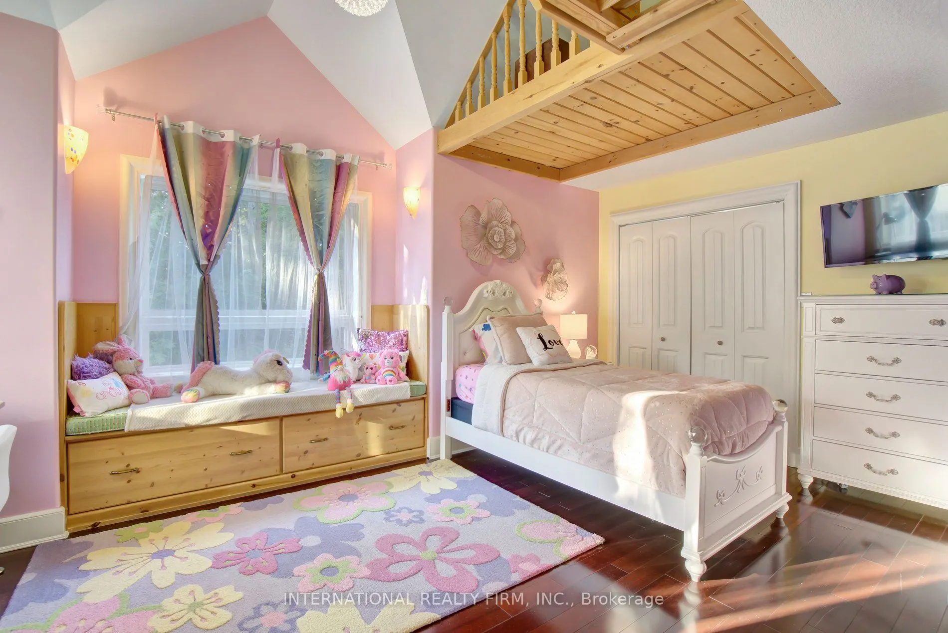 6 Pinehurst Lane