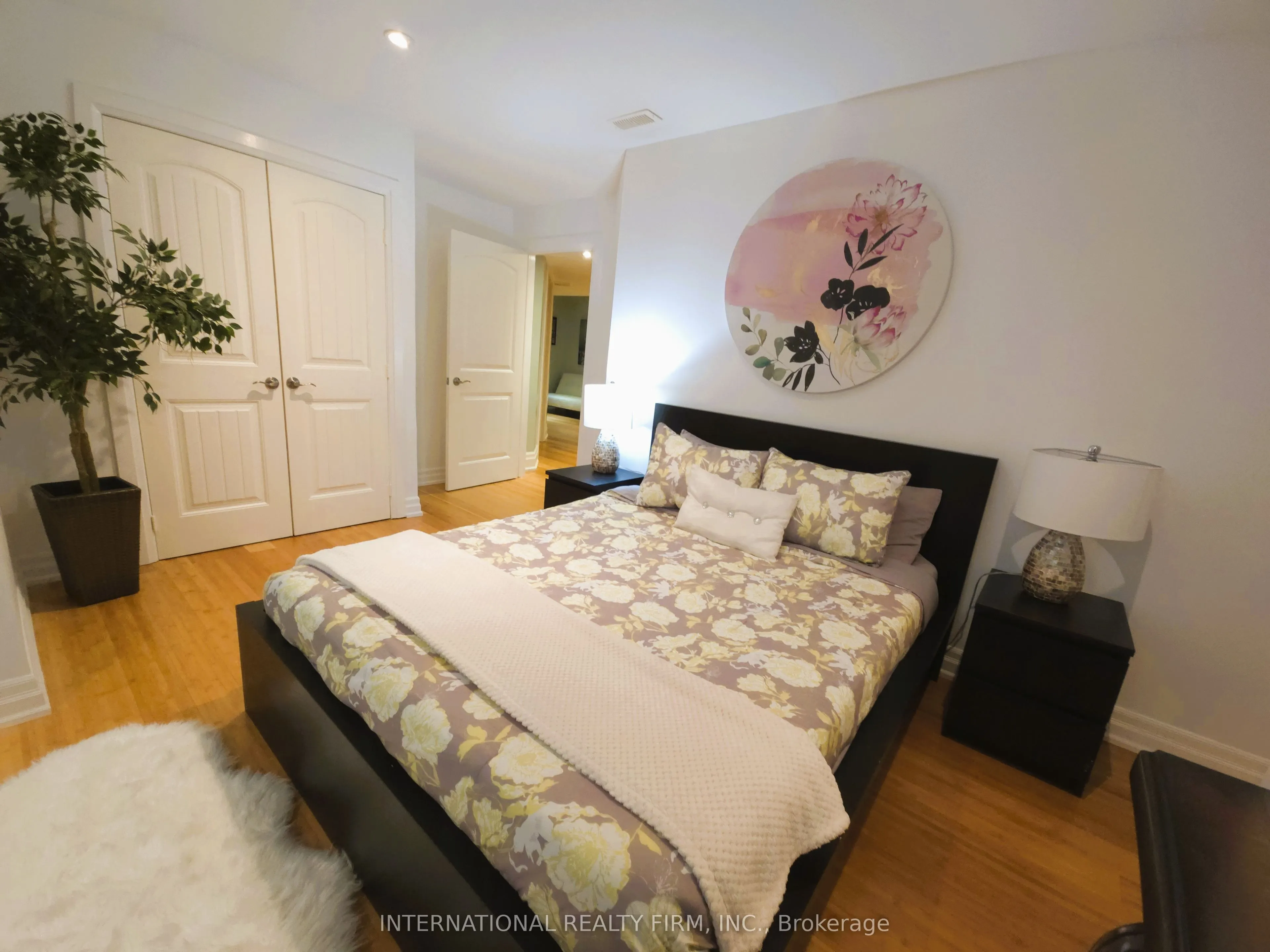 6 Pinehurst Lane