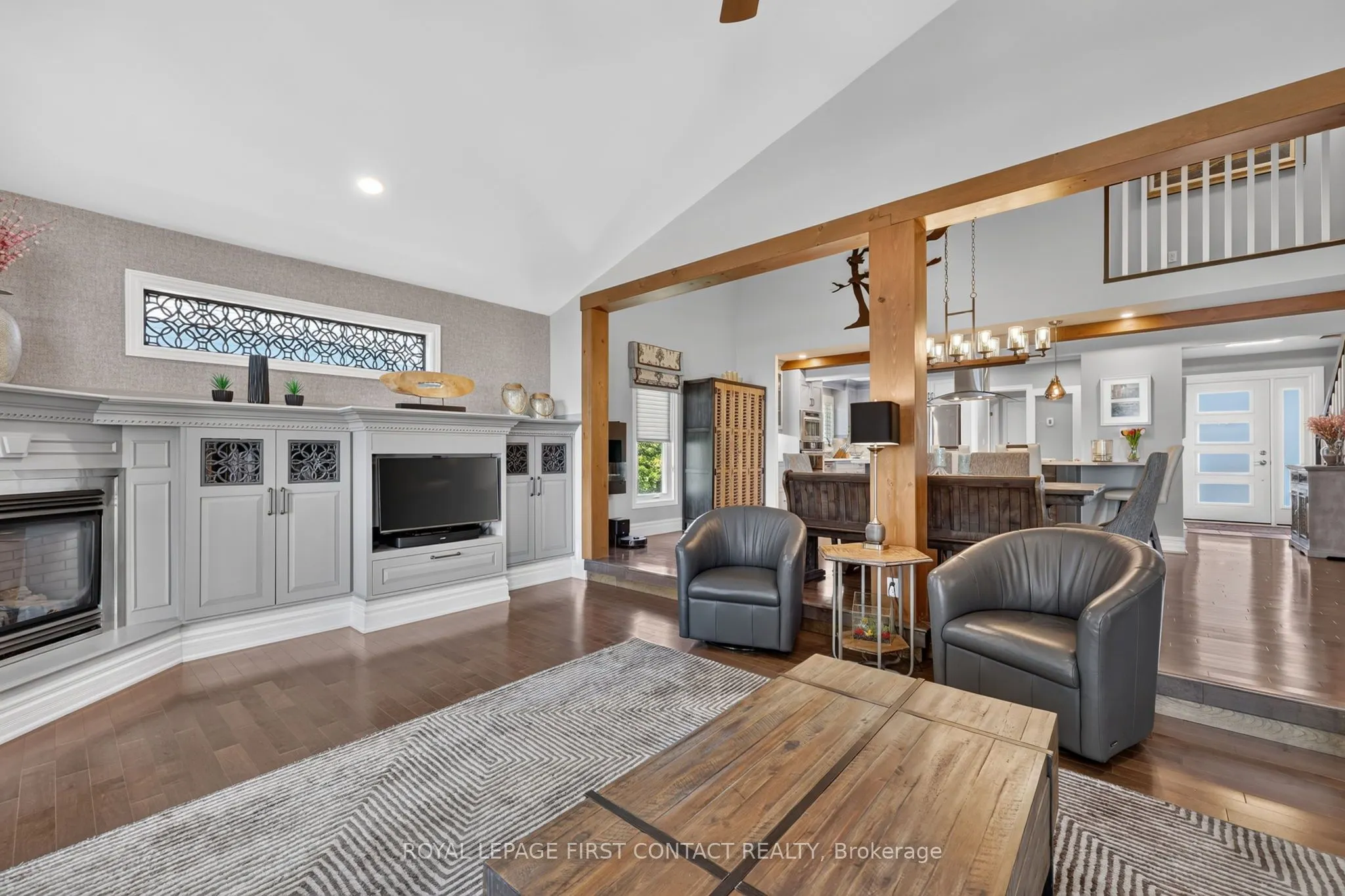 167 Lakeshore Road W