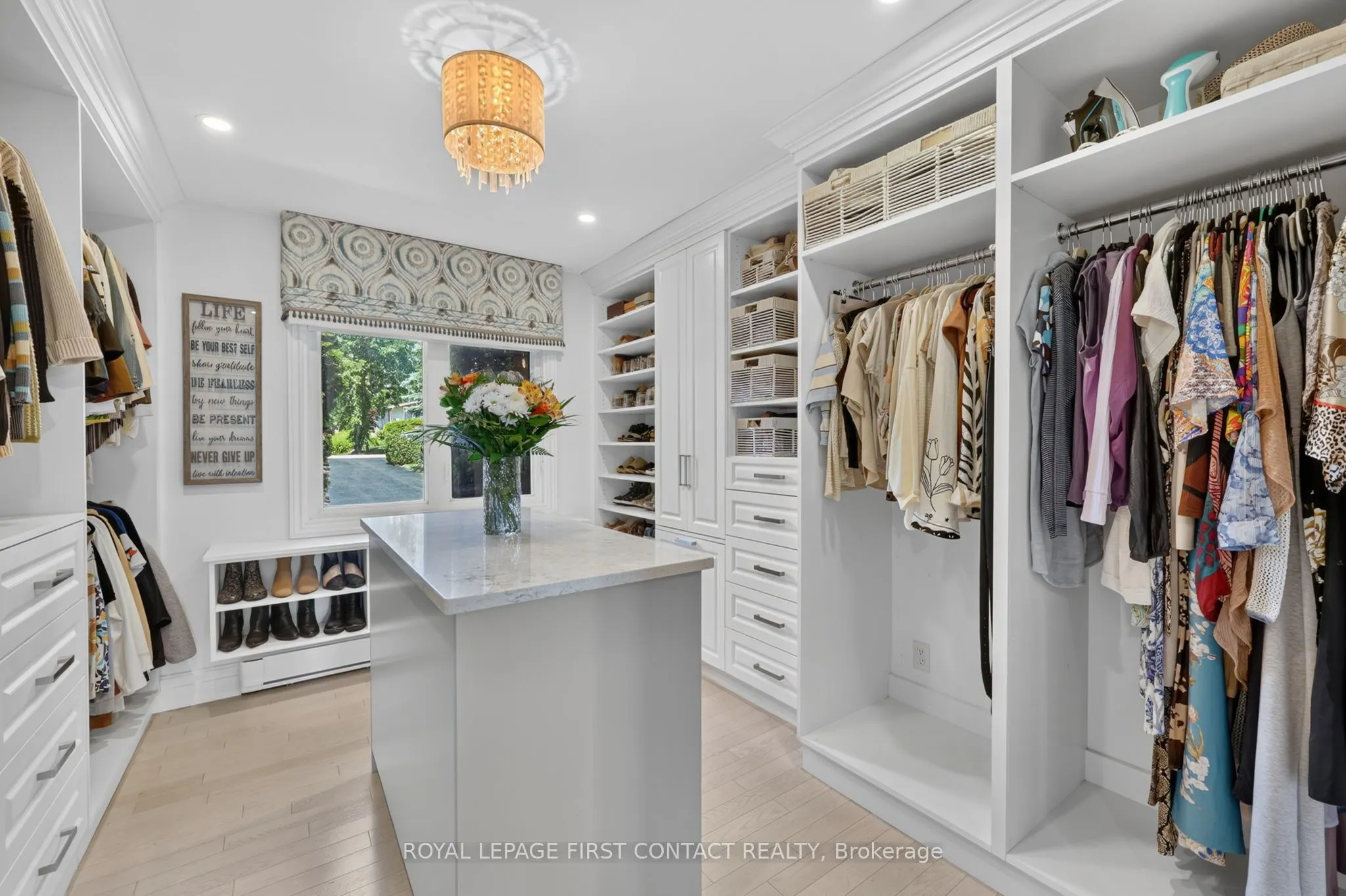 167 Lakeshore Road W