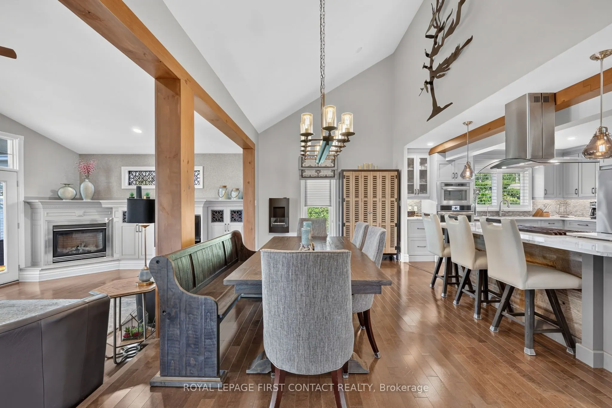 167 Lakeshore Road W