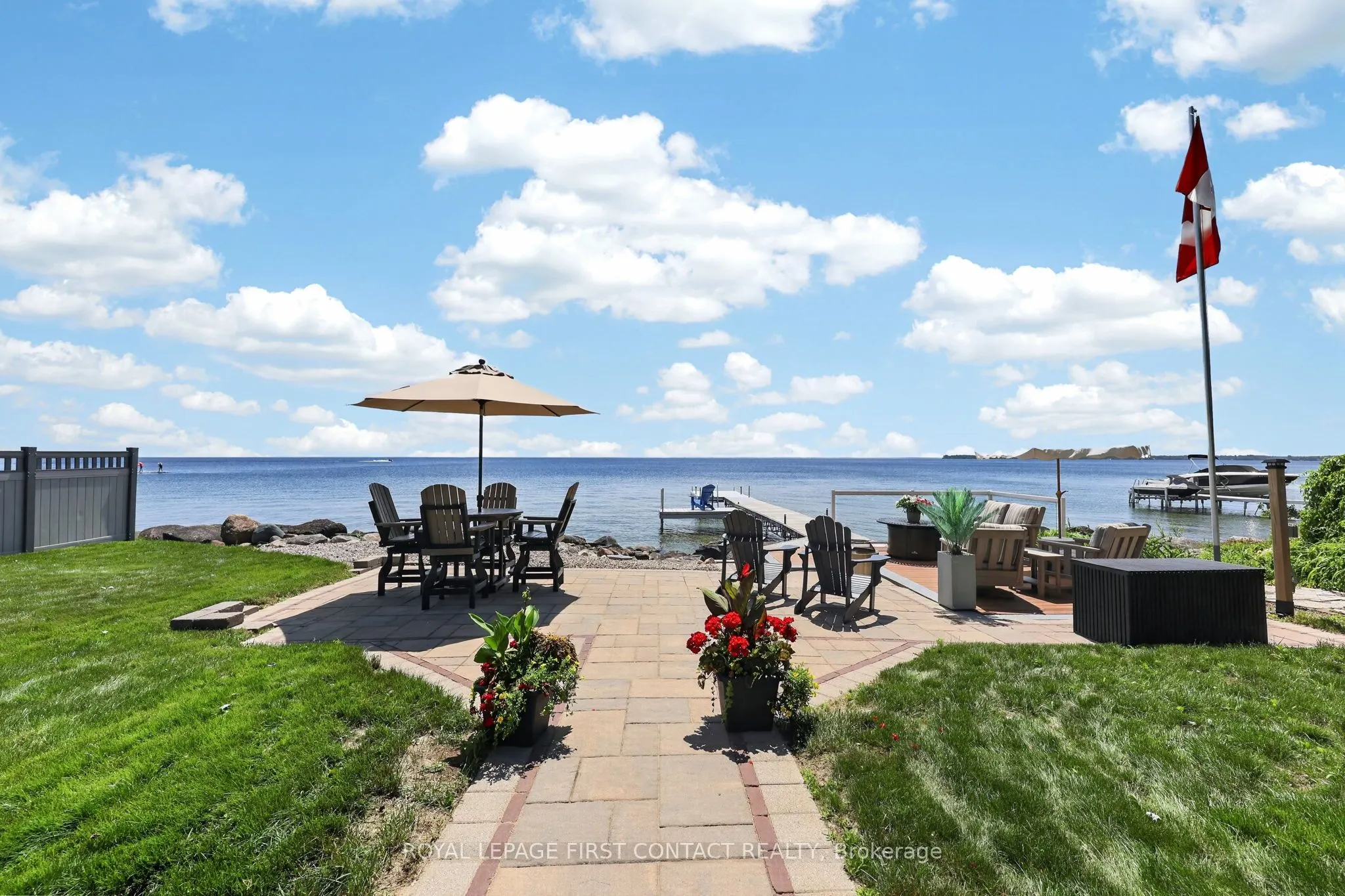 167 Lakeshore Road W