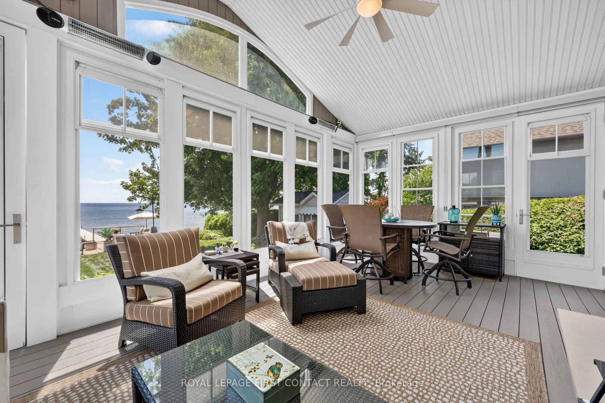 167 Lakeshore Road W