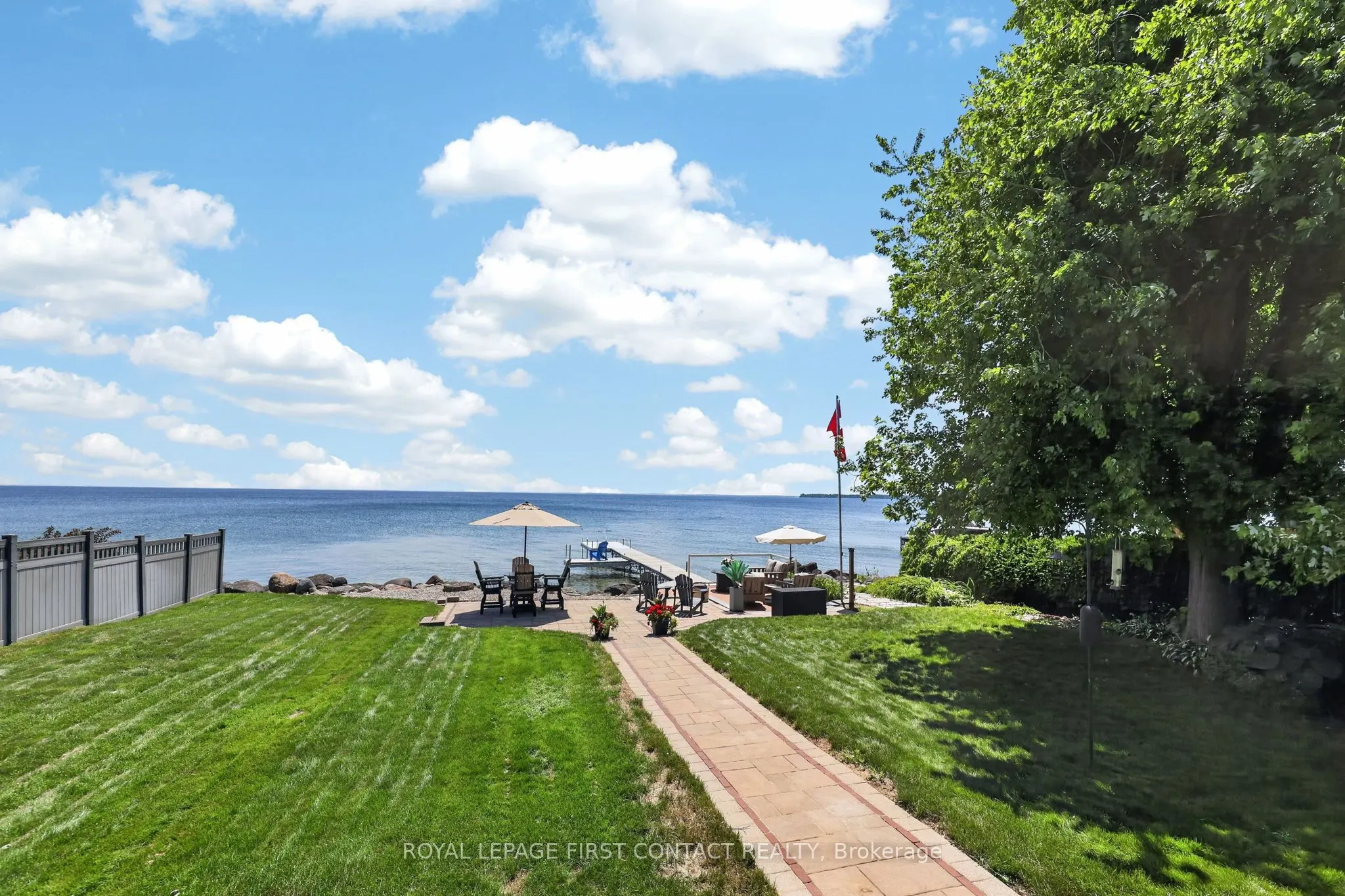 167 Lakeshore Road W