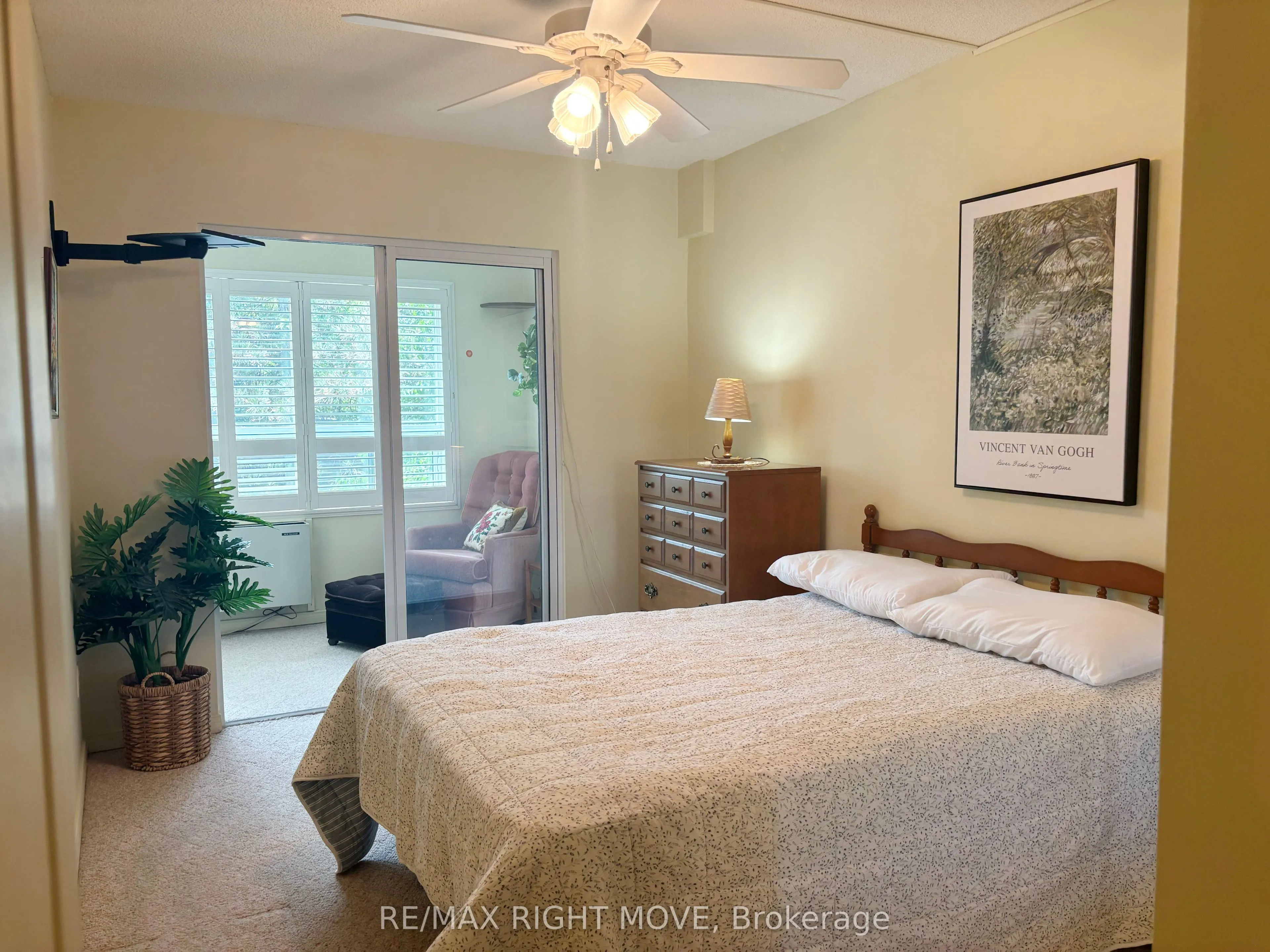 54 Fittons Road W #202