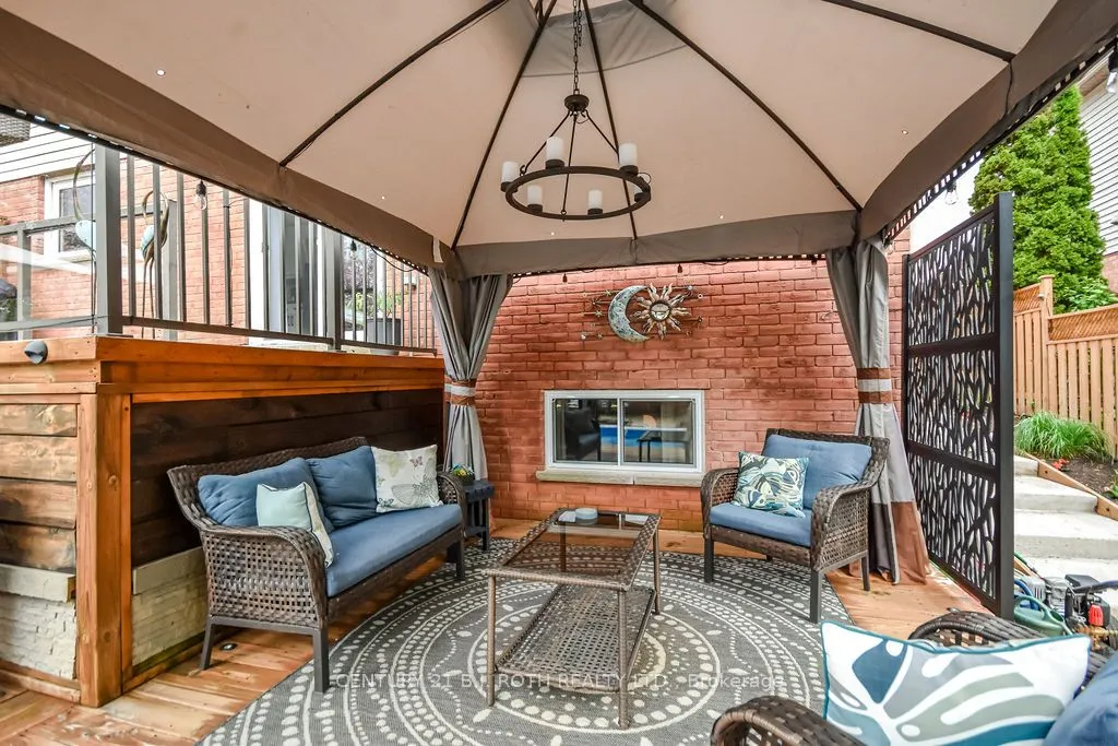 27 BRANDON Crescent