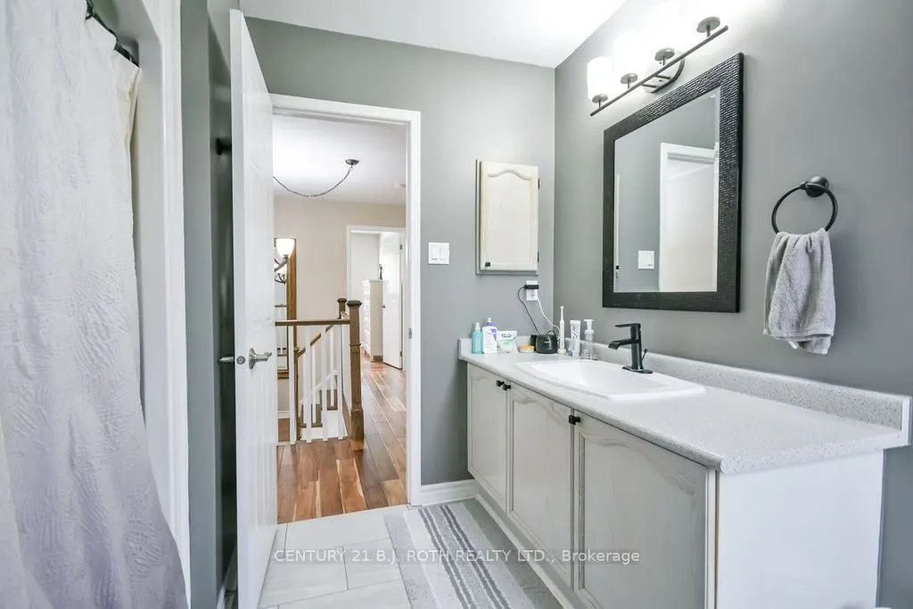 27 BRANDON Crescent