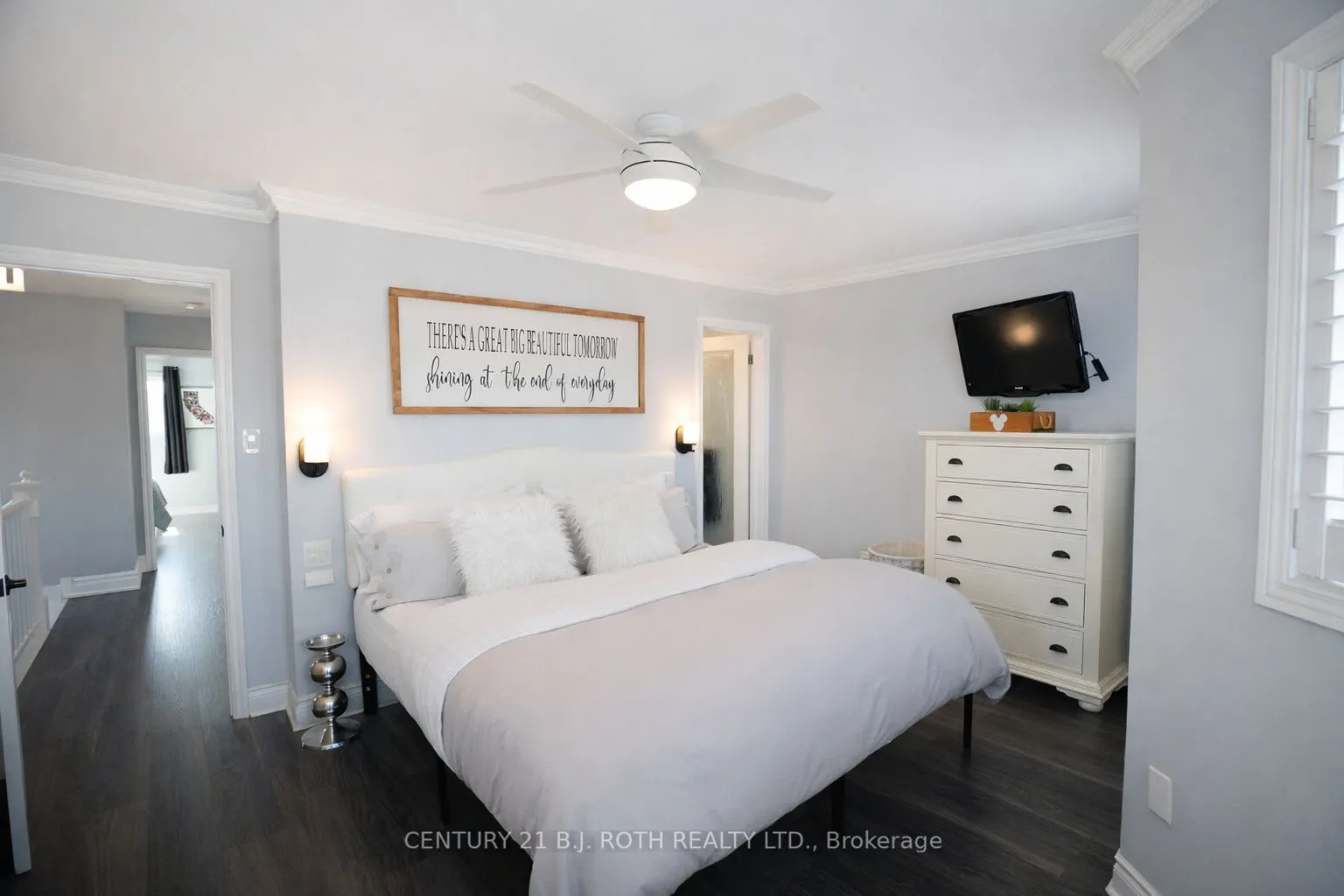 9 Laidlaw Drive N