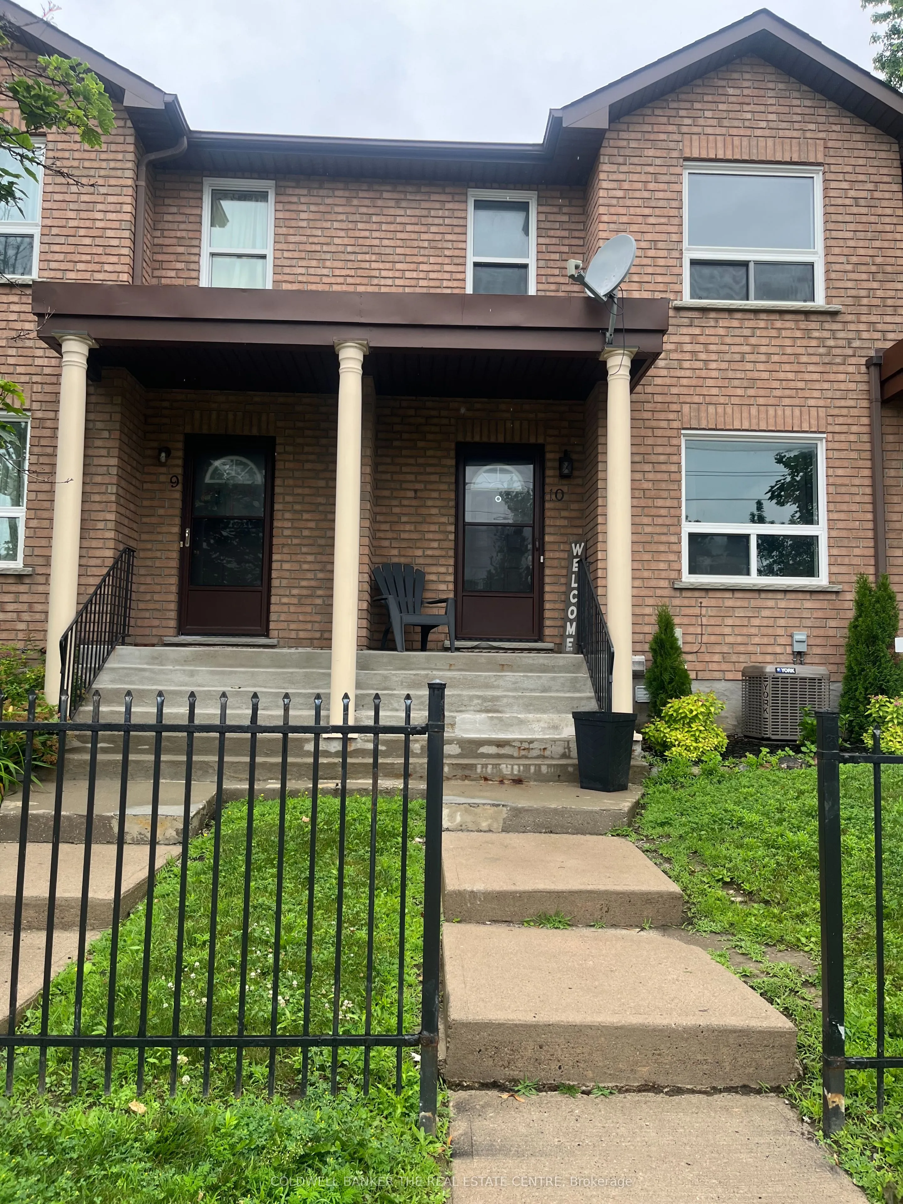234 Cundles Road E #10