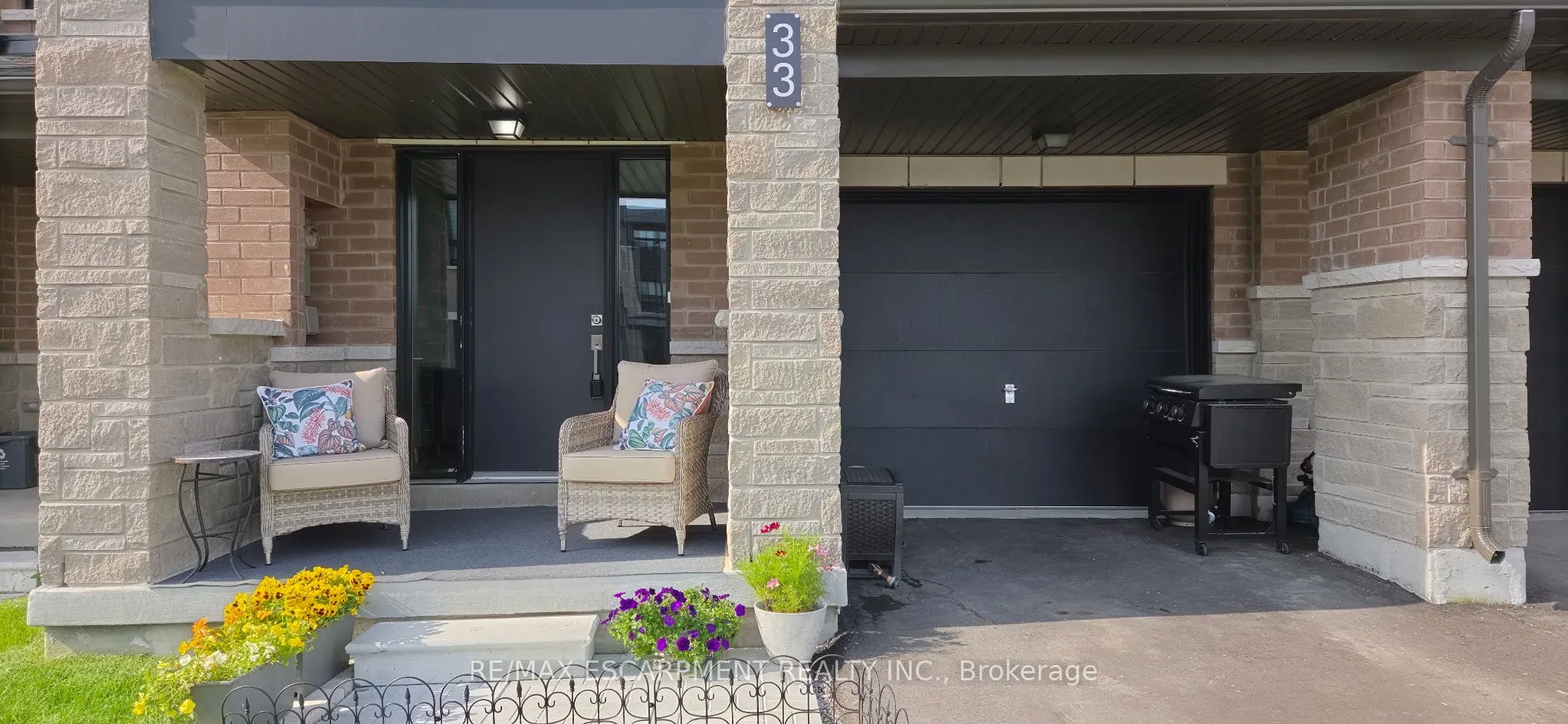 33 Red Maple Lane
