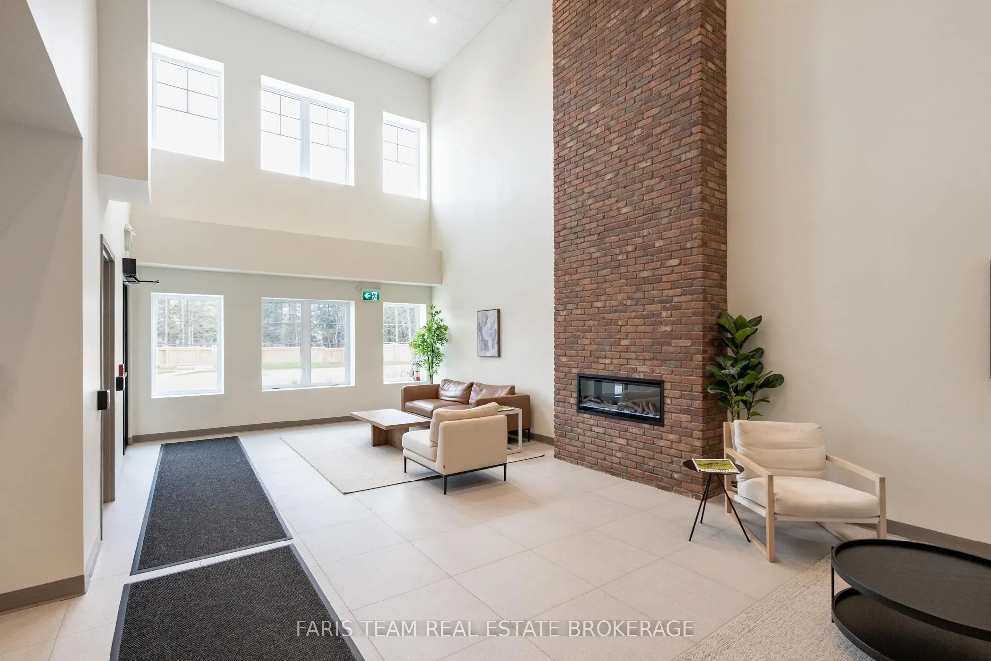 121 Mary Street #224