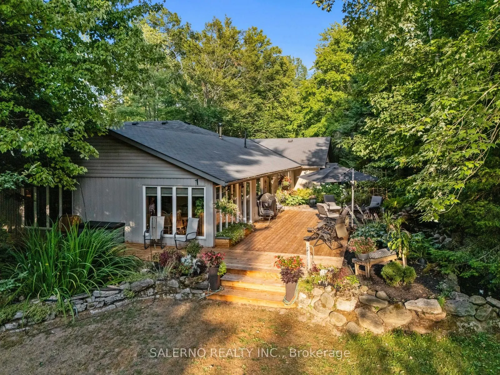 3992 Penetanguishene Road