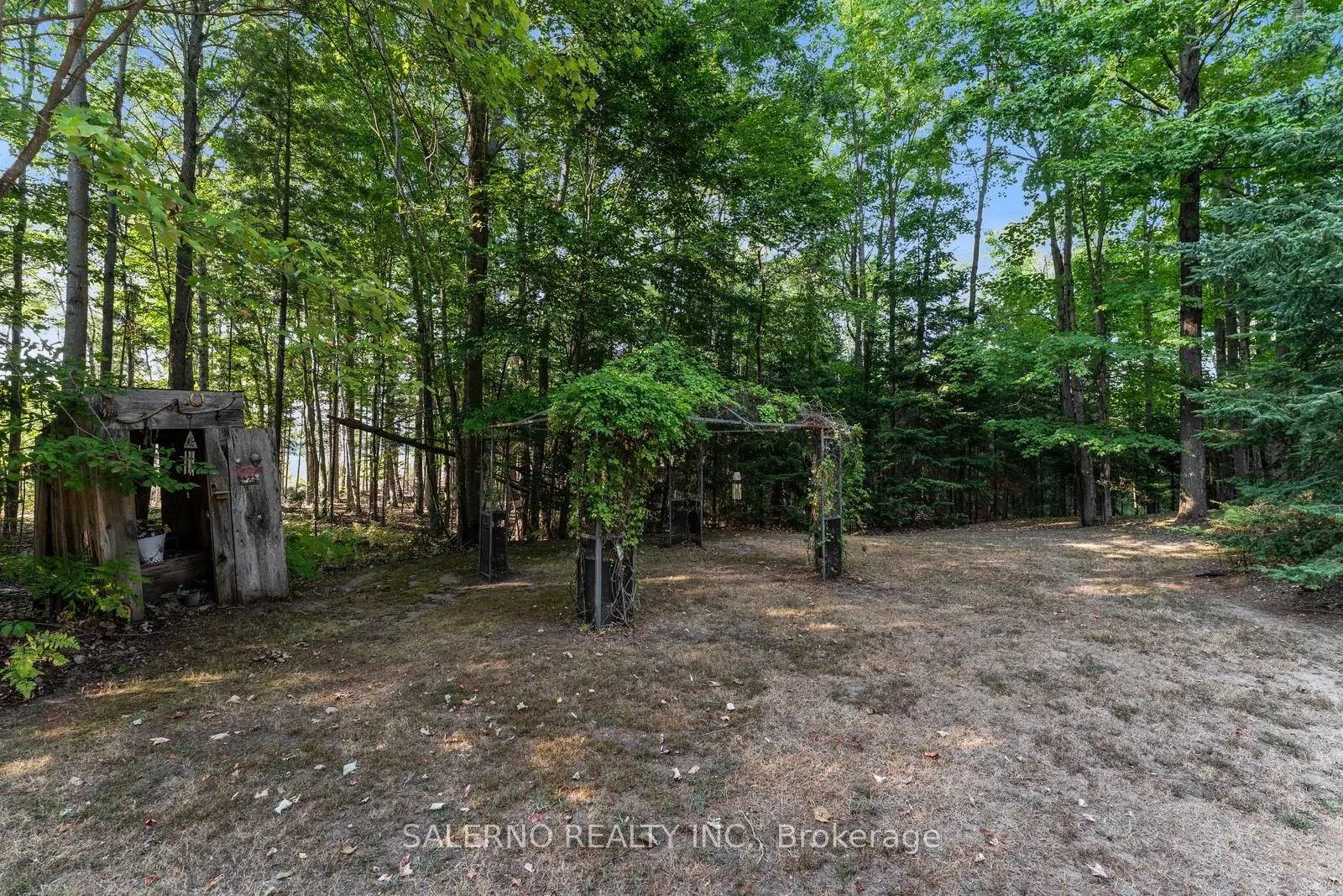 3992 Penetanguishene Road