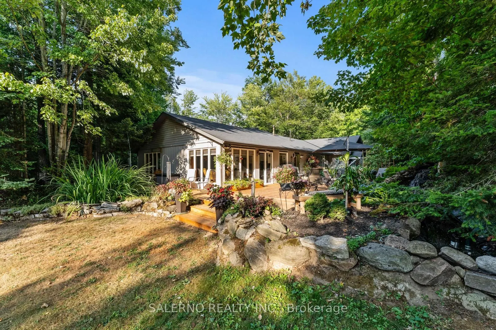 3992 Penetanguishene Road