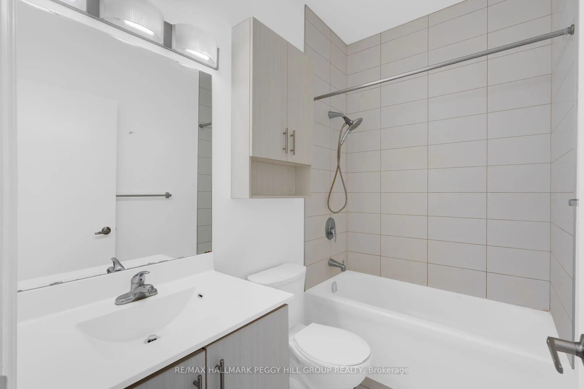 111 Worsley Street #309