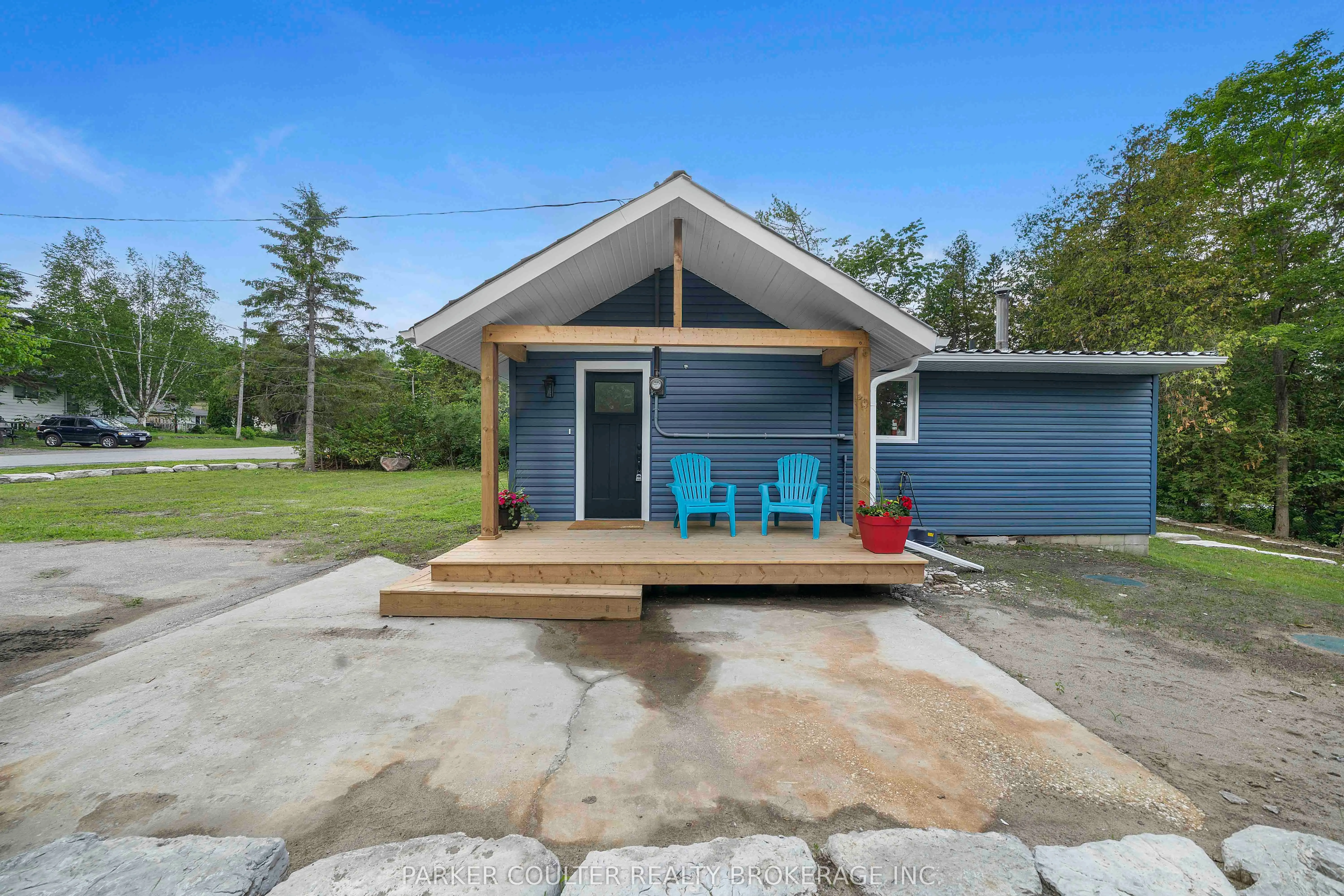 14 Earldom Boulevard