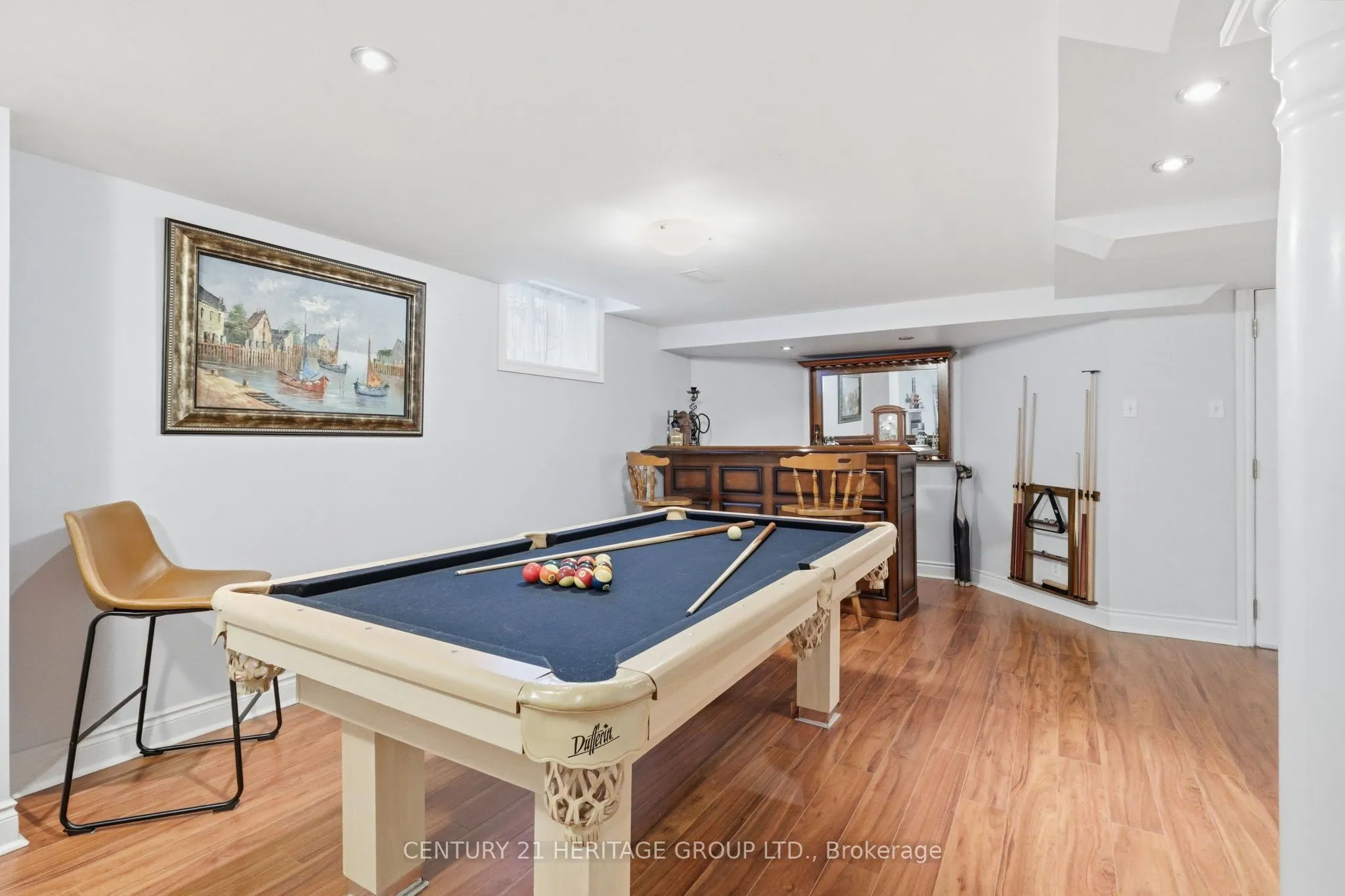 21 Silvercreek Crescent