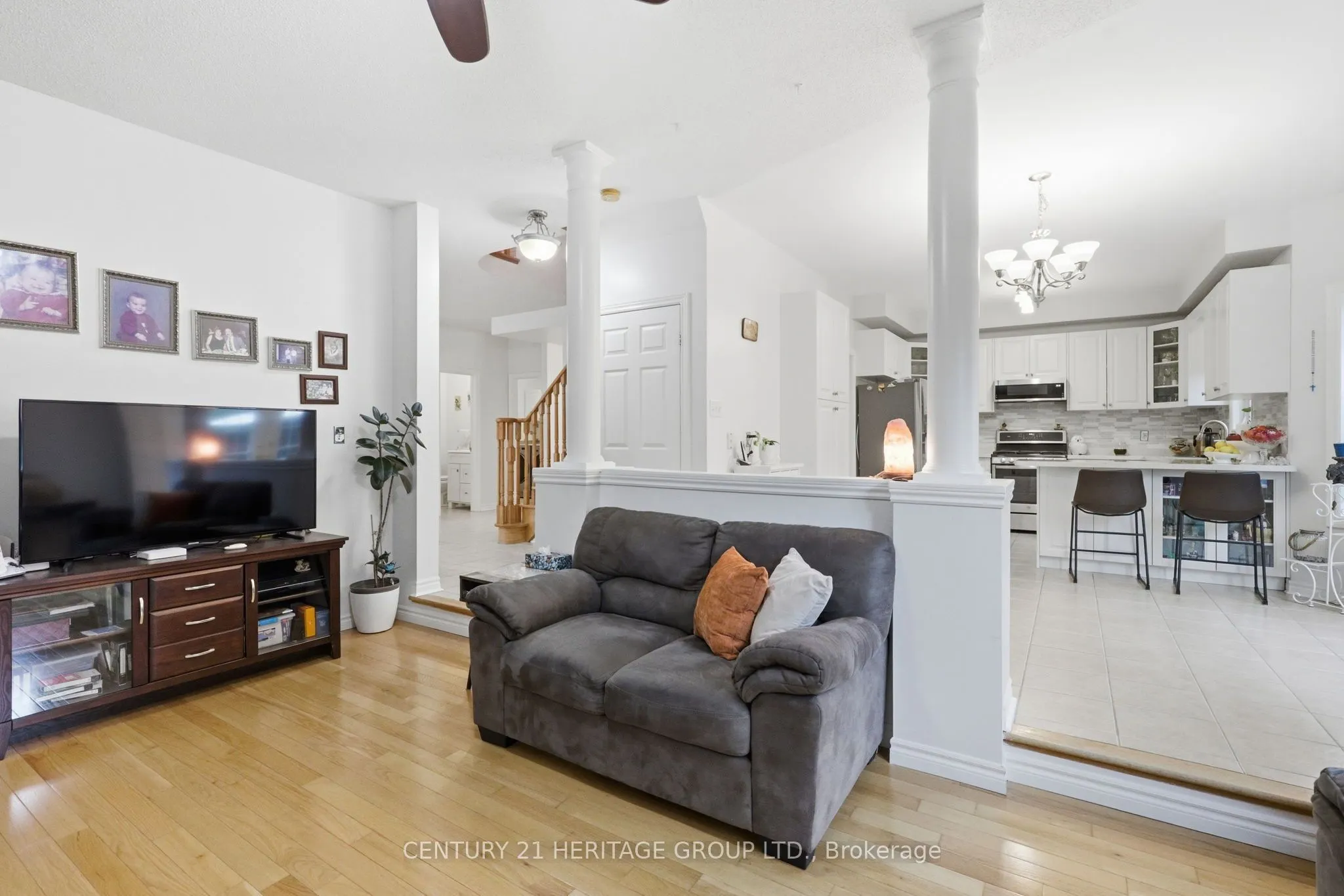 21 Silvercreek Crescent