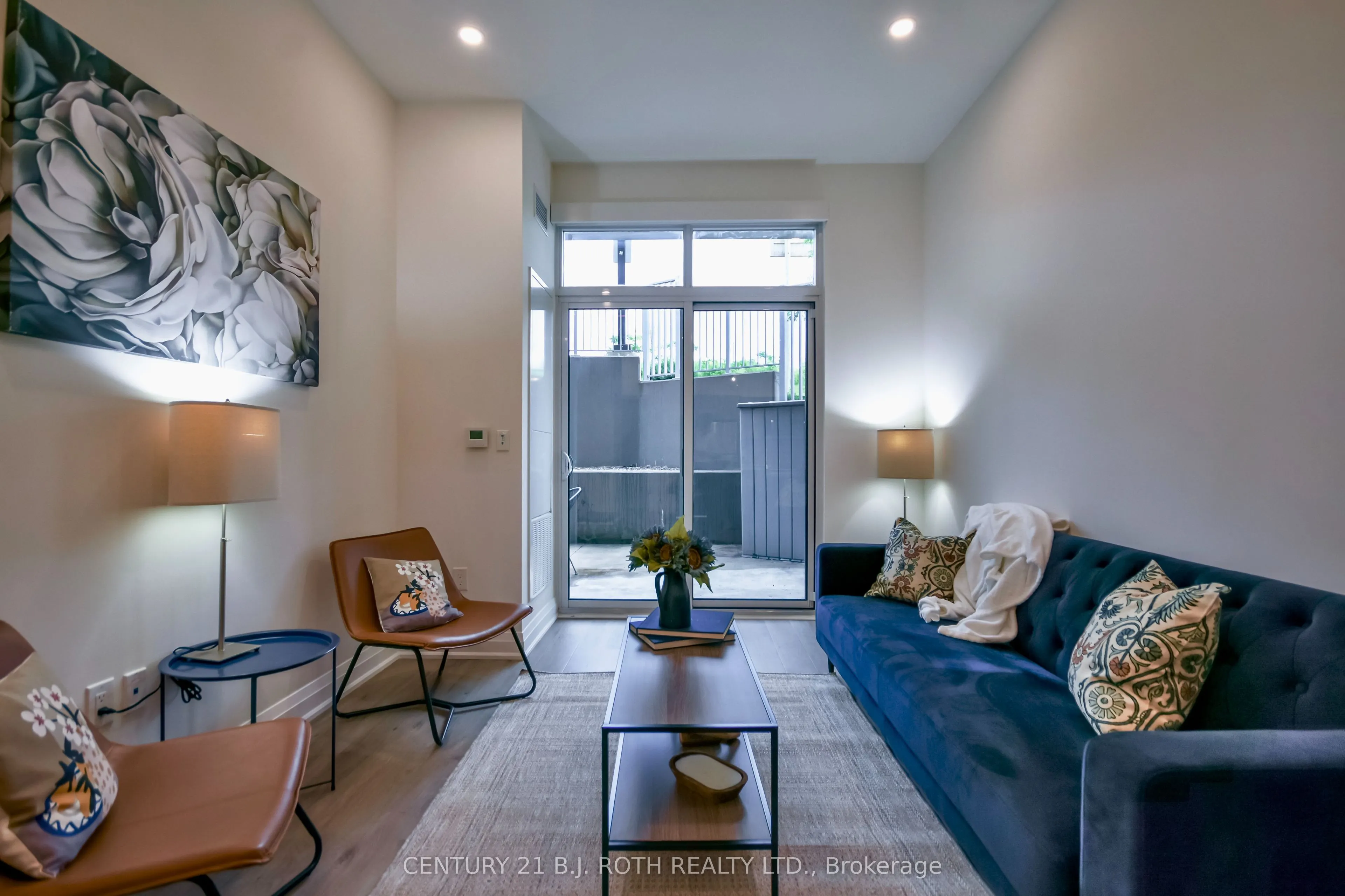 58 Lakeside Terrace #112