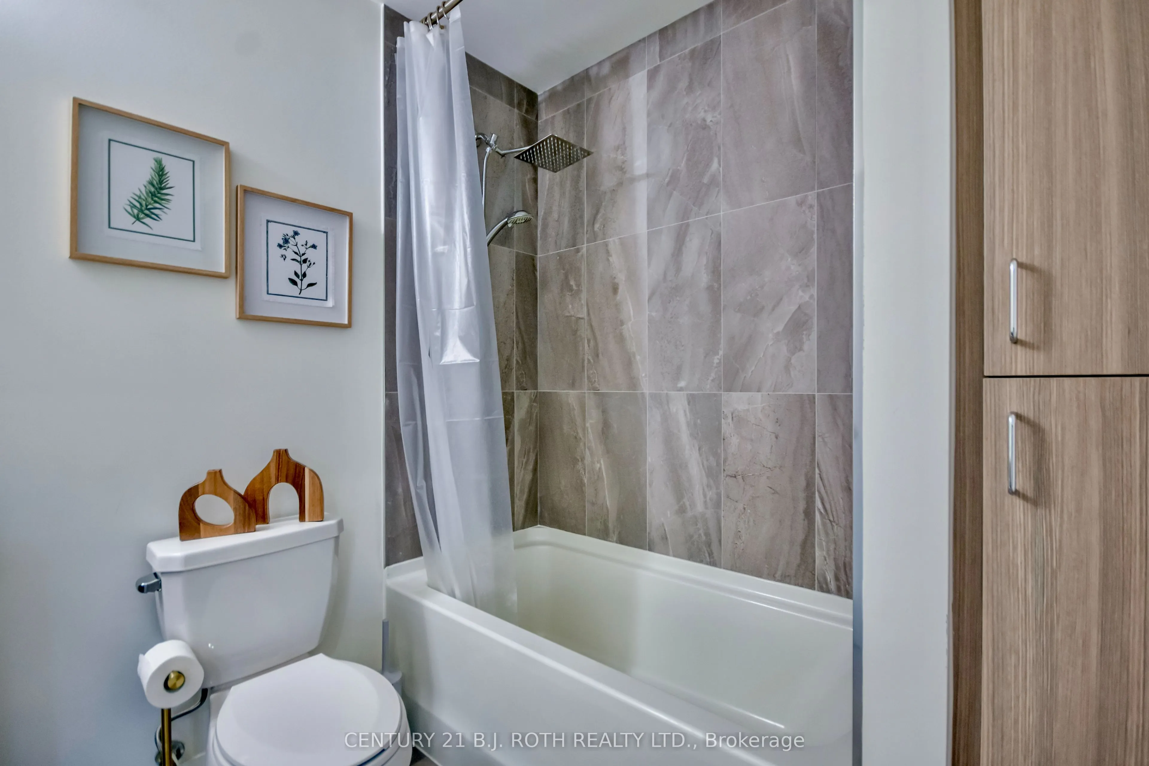 58 Lakeside Terrace #112