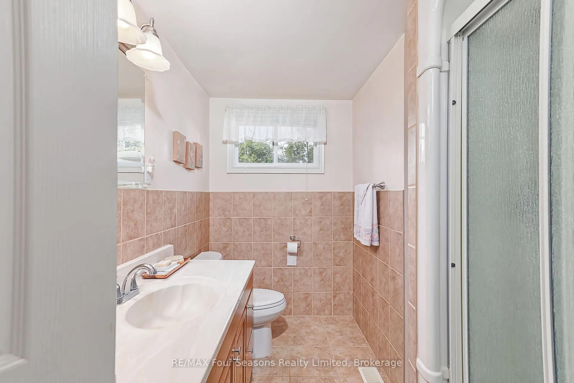 511 Oxbow Park Drive