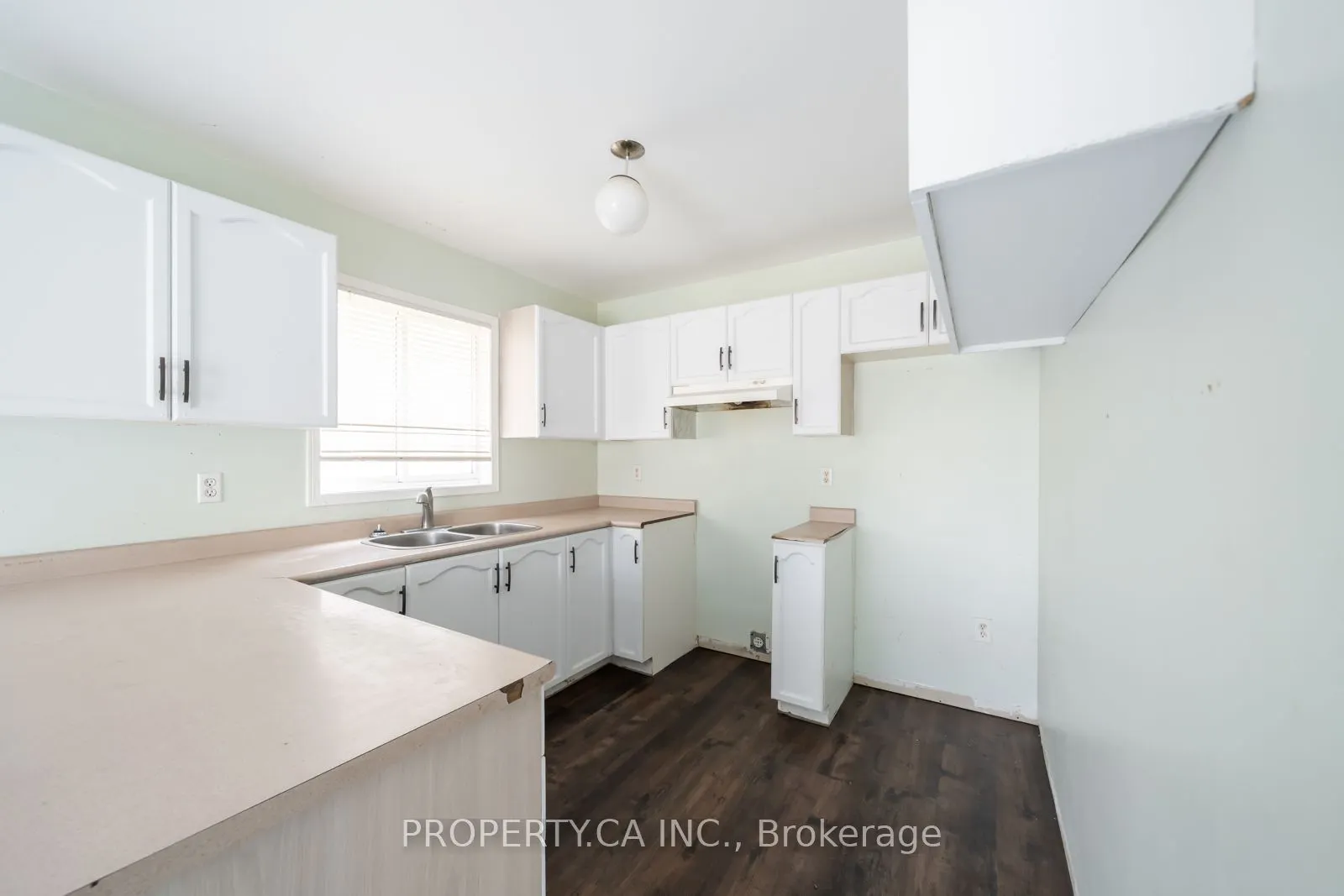 51 Leggott Avenue