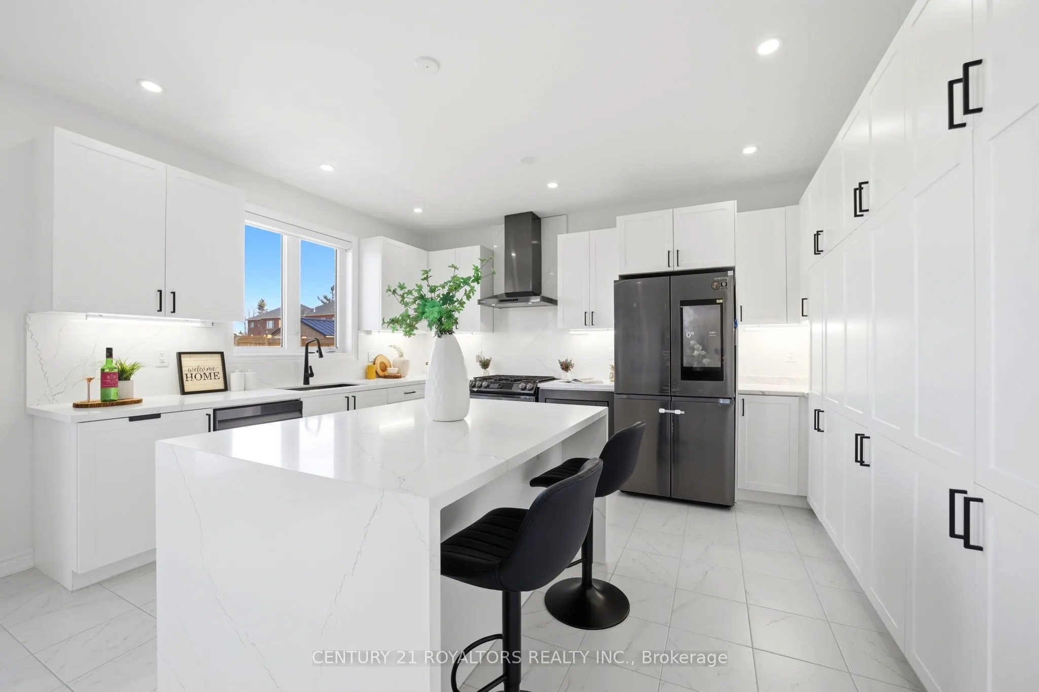 107 Rugman Crescent