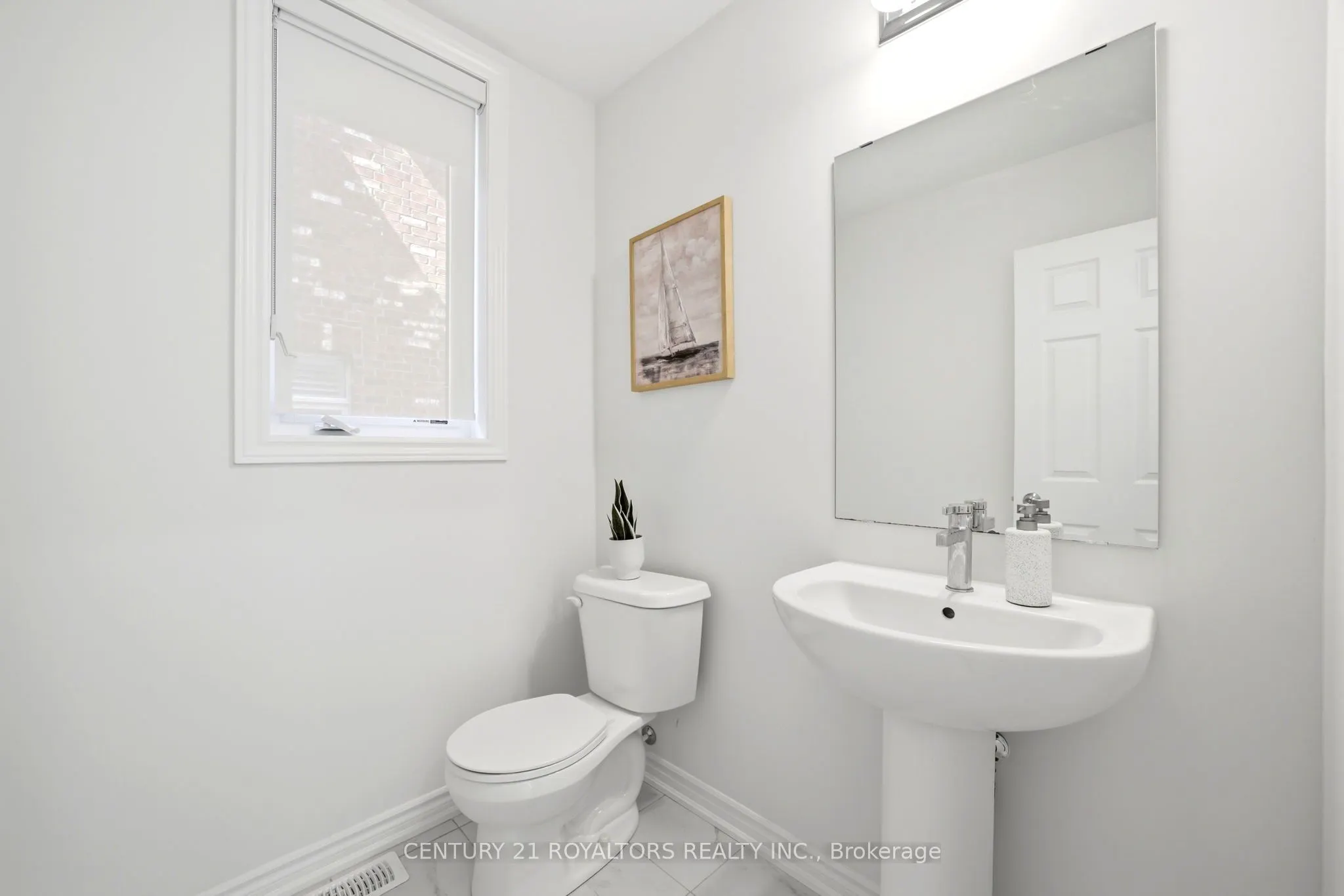 107 Rugman Crescent