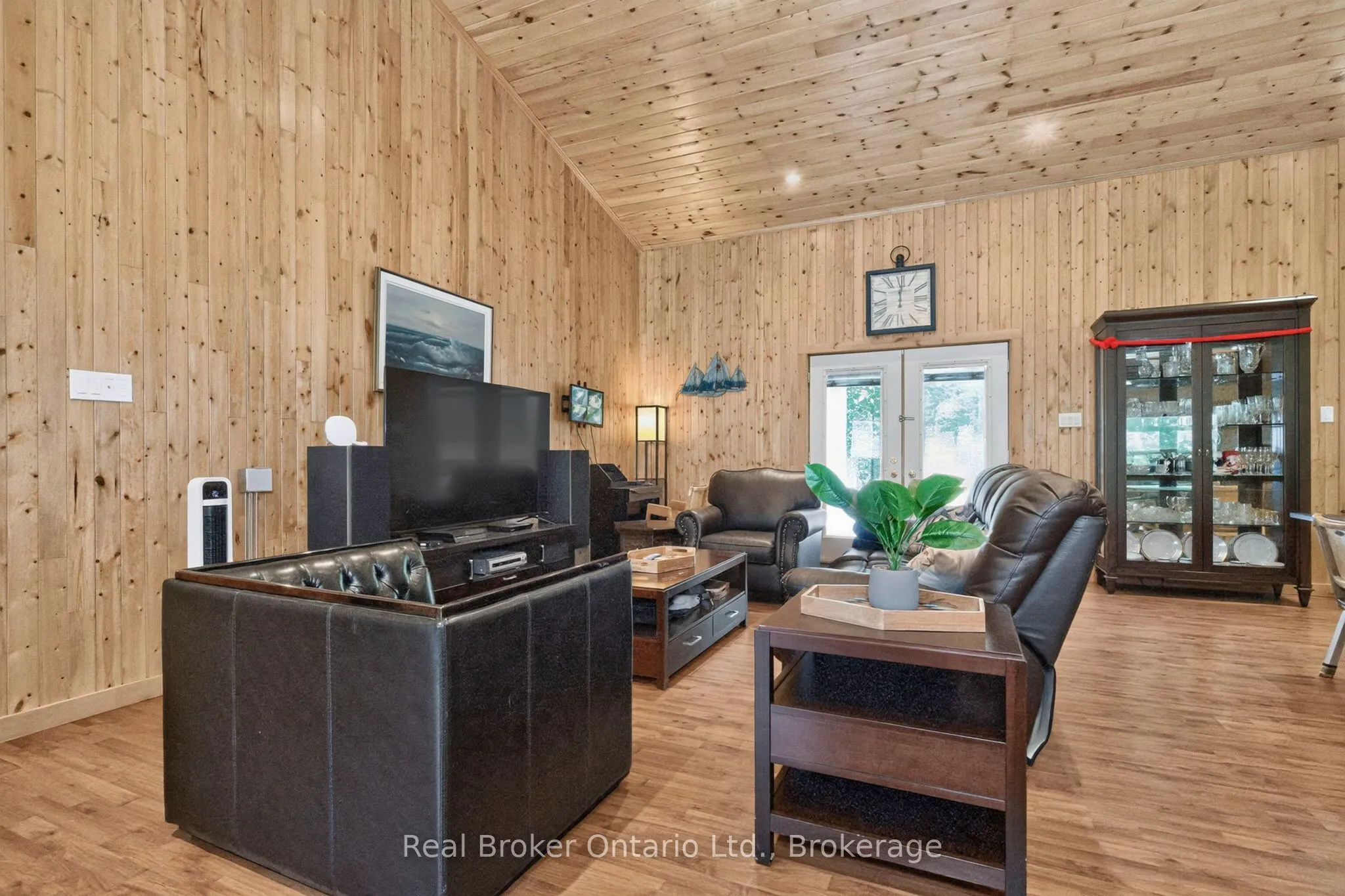5 Sunburn Road