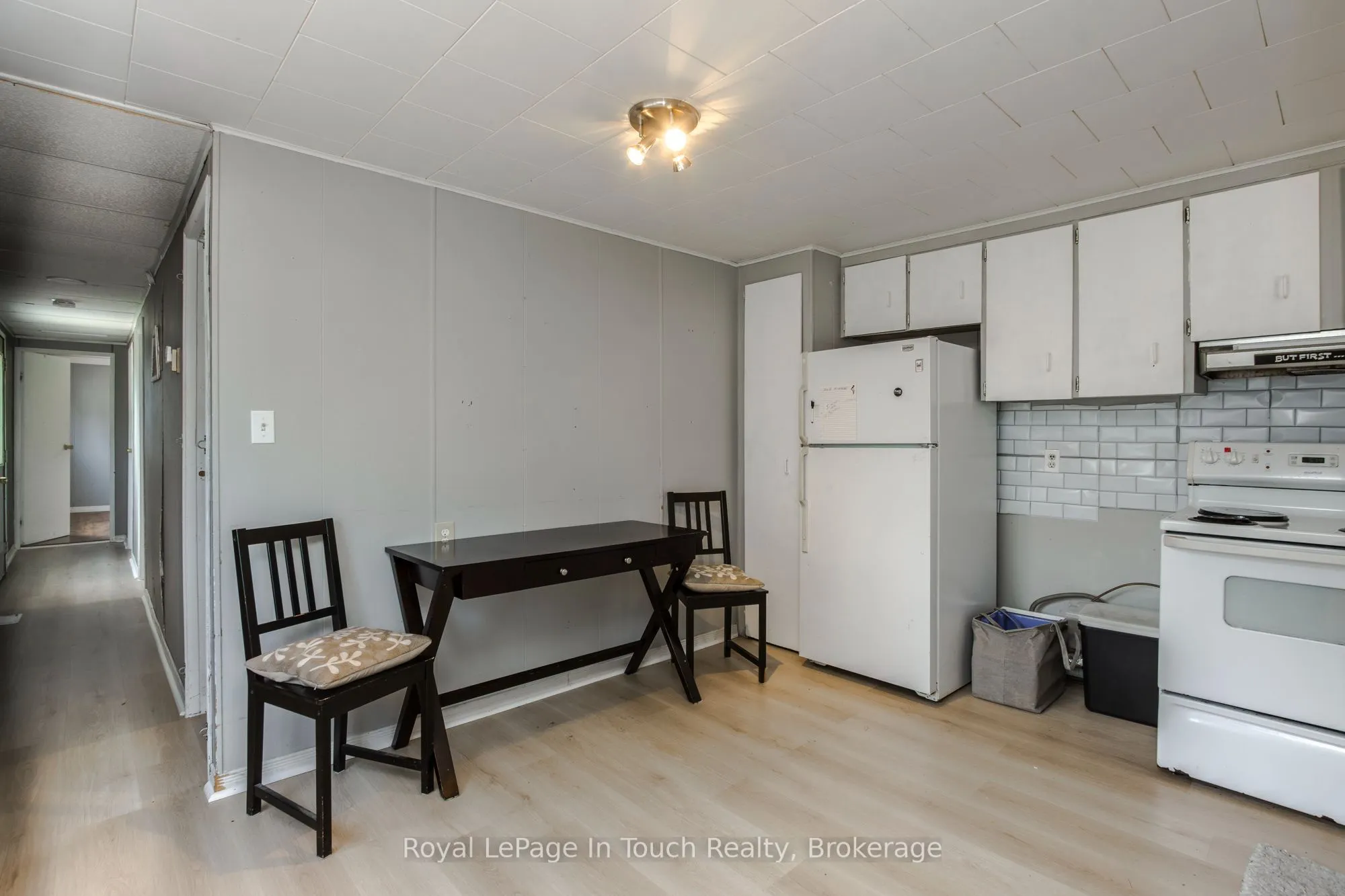 21 Vics Road