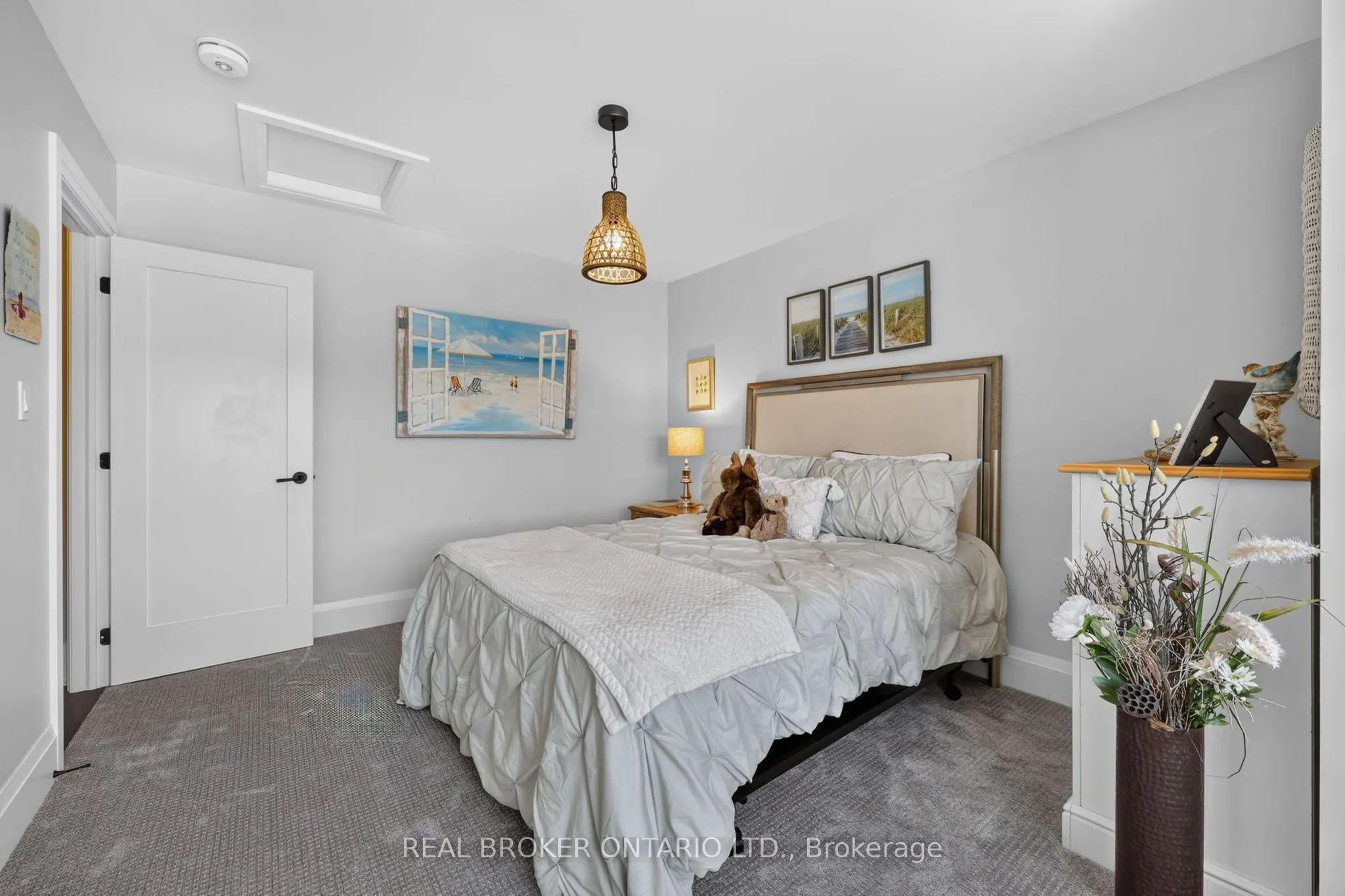 29 Thoroughbred Drive