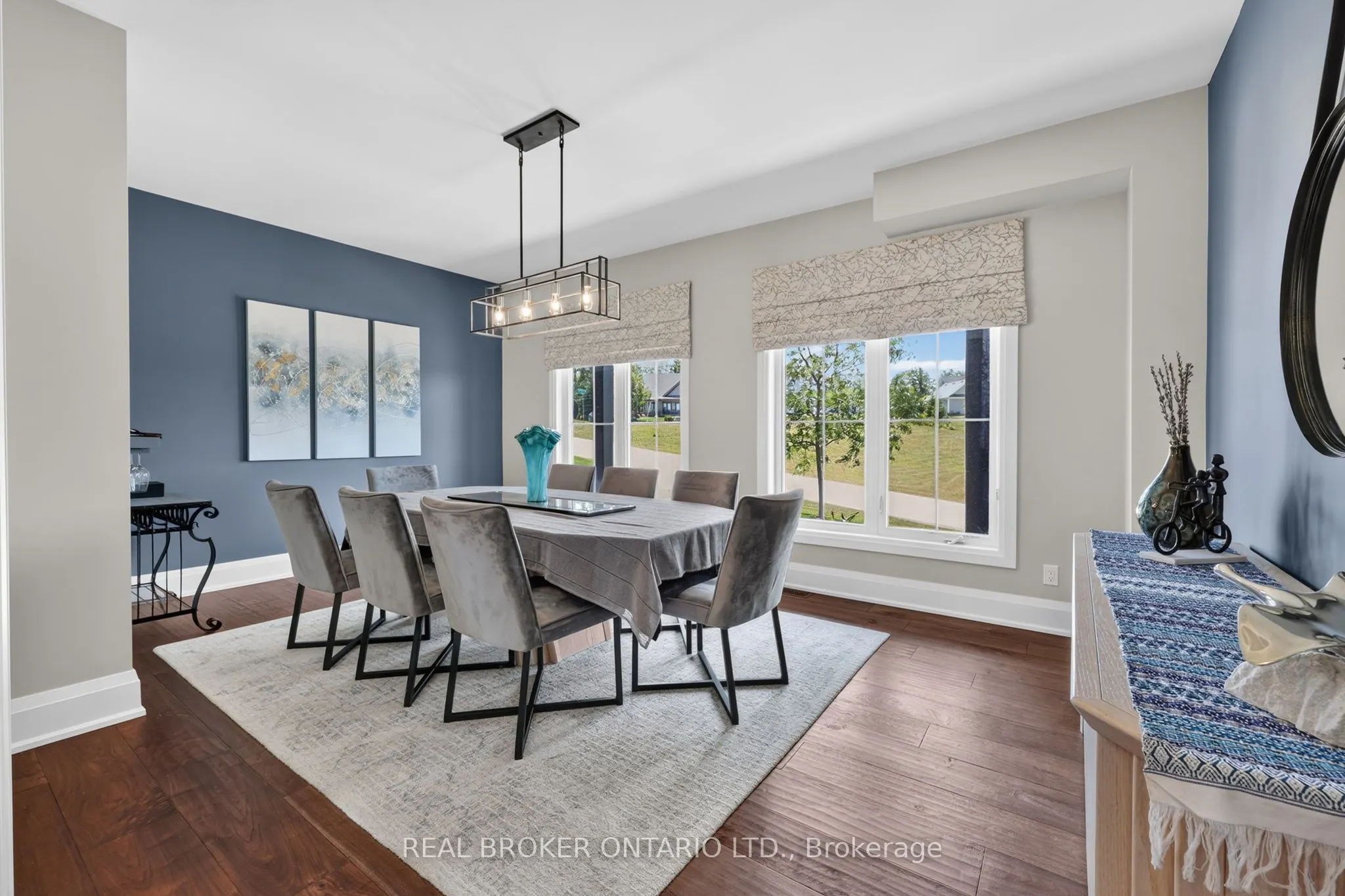 29 Thoroughbred Drive
