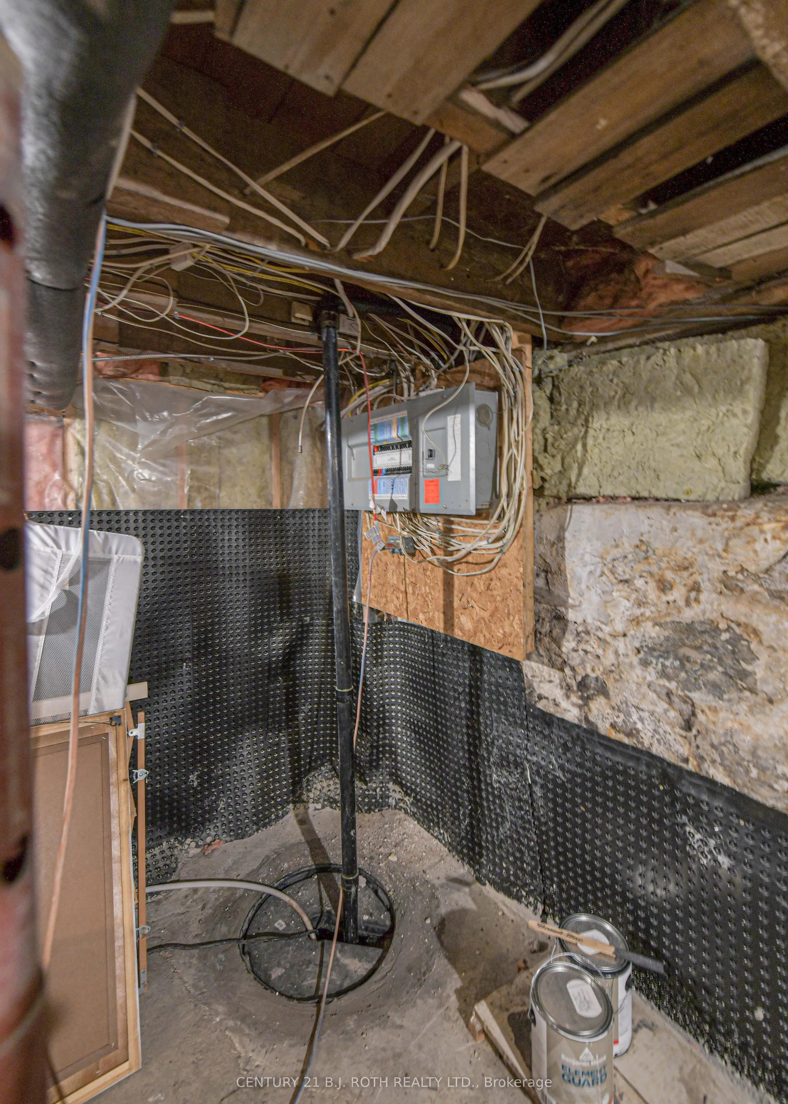 80 Coldwater Road W
