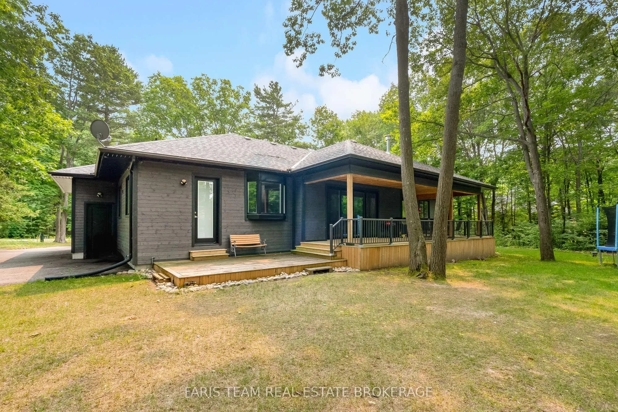 34 Oakwood Avenue