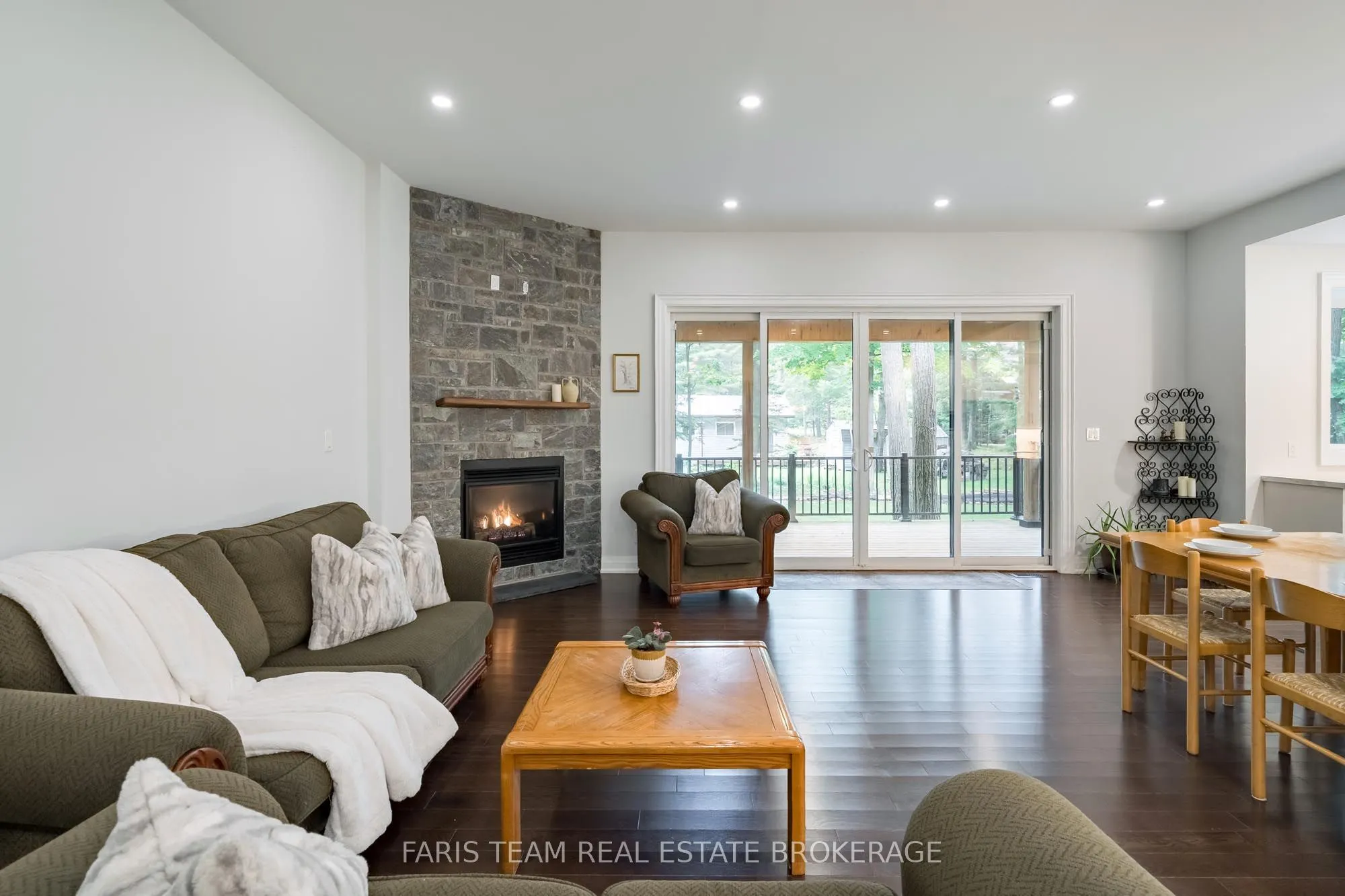 34 Oakwood Avenue