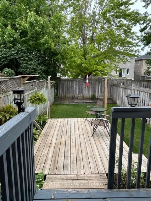 22 Lion's Gate Boulevard