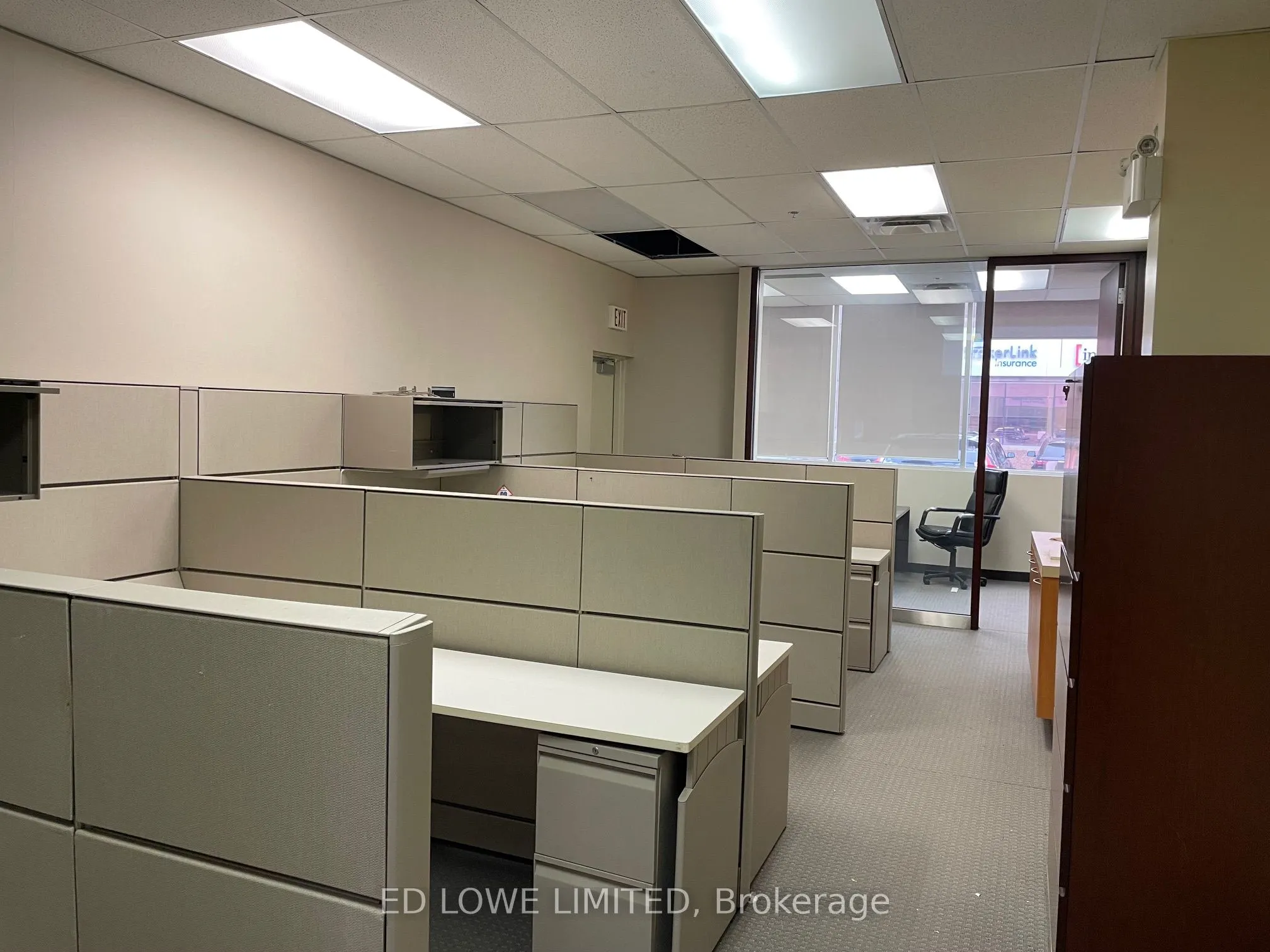 126 Wellington Street W #101