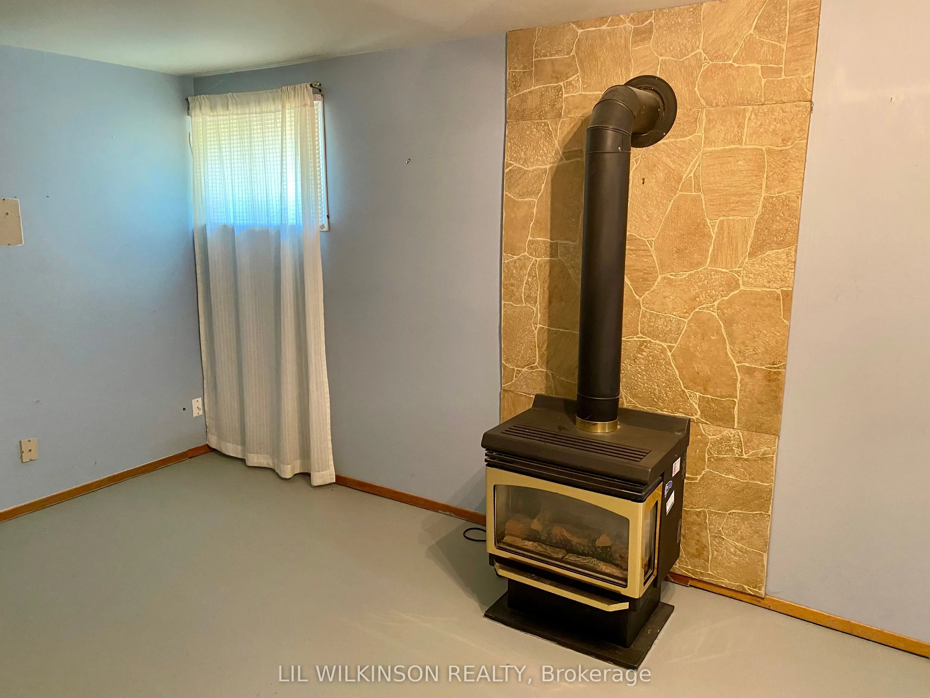 4 Sunset Crescent