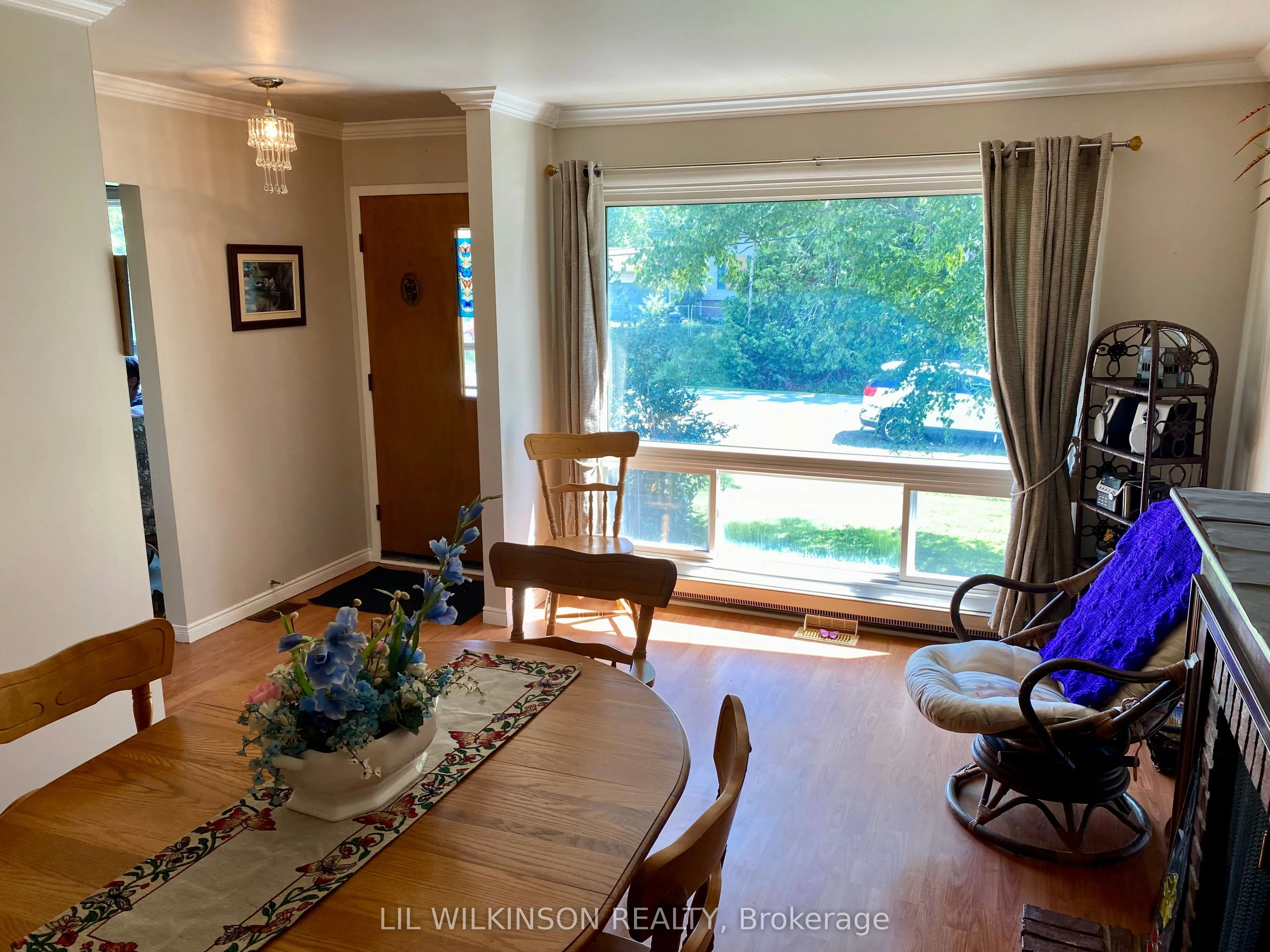 4 Sunset Crescent